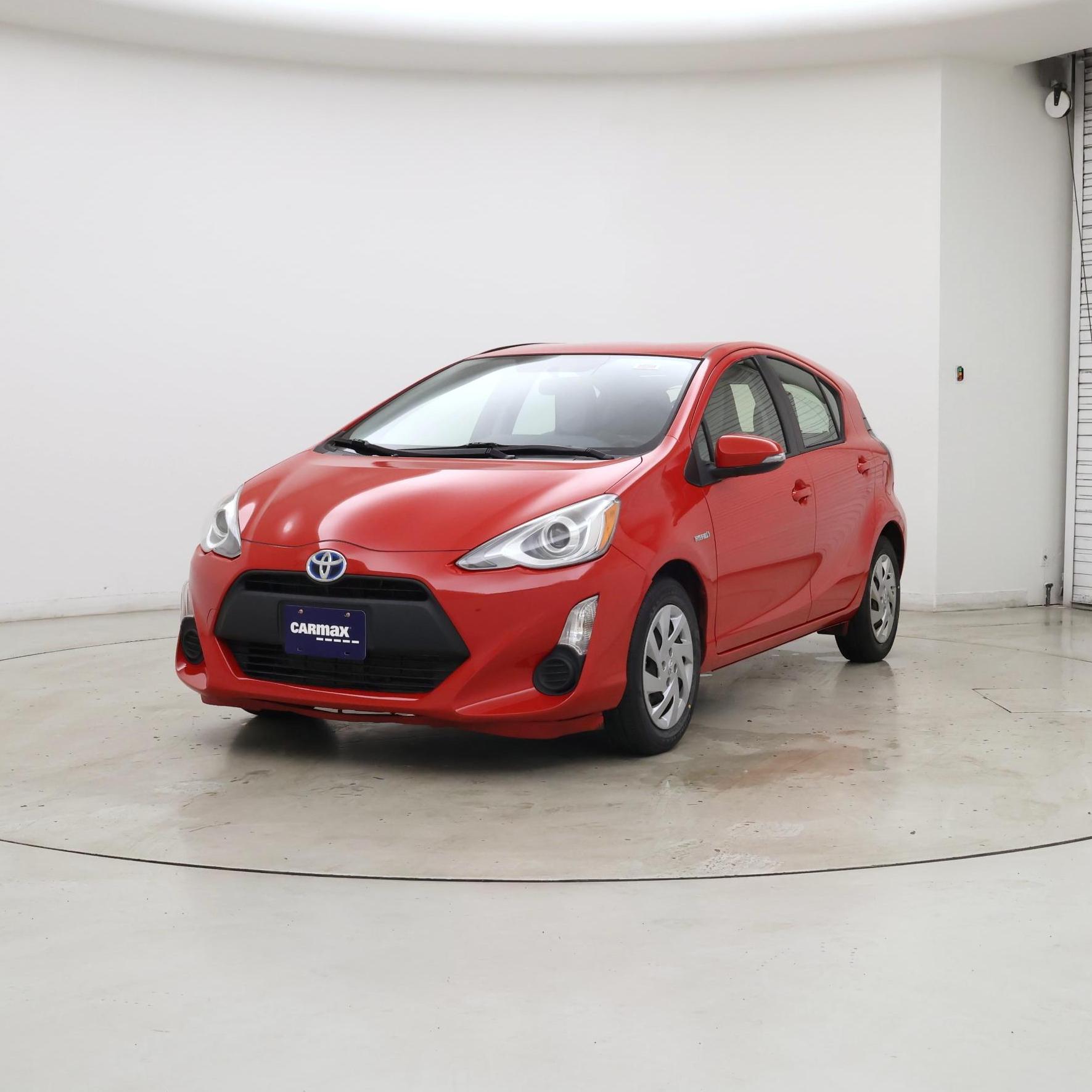 Thumbnail: 2015 Toyota Prius c - 4