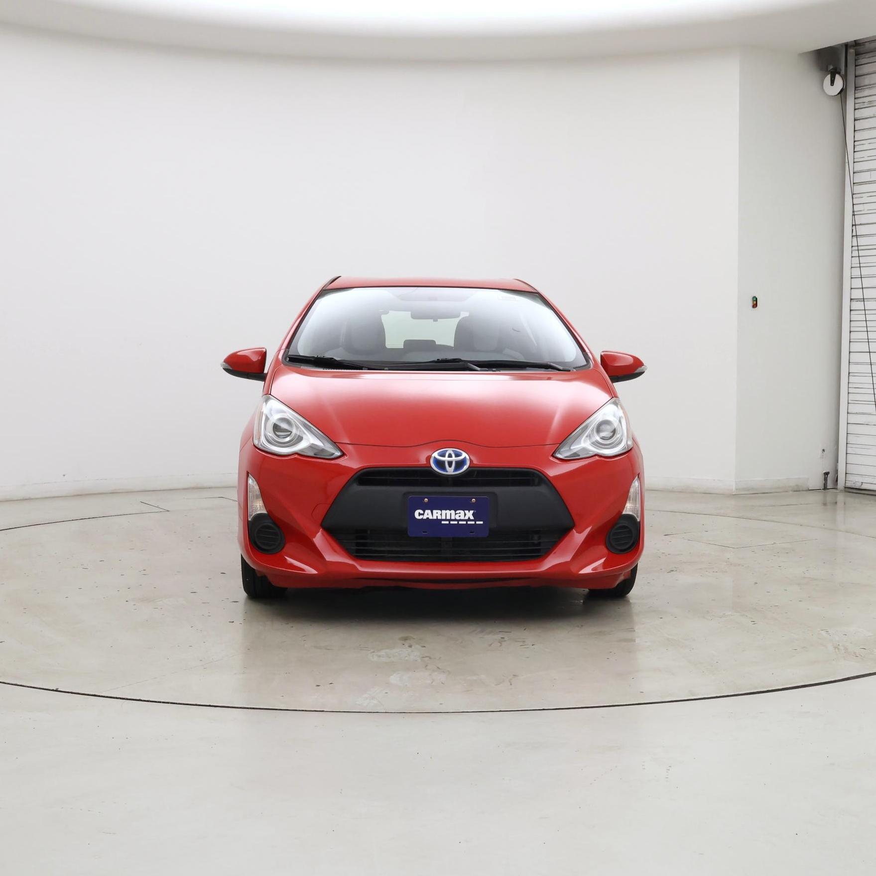 Thumbnail: 2015 Toyota Prius c - 5