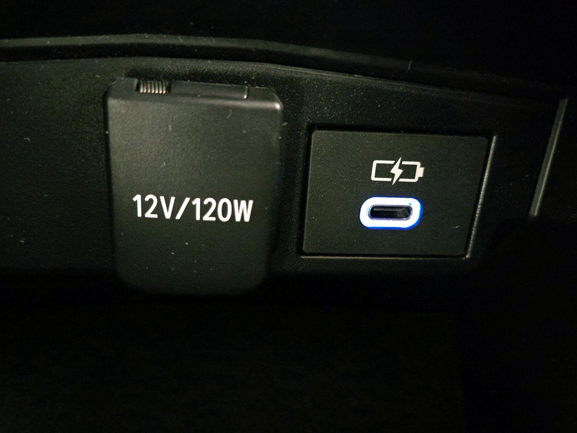 Thumbnail: 2022 Toyota Corolla - 18
