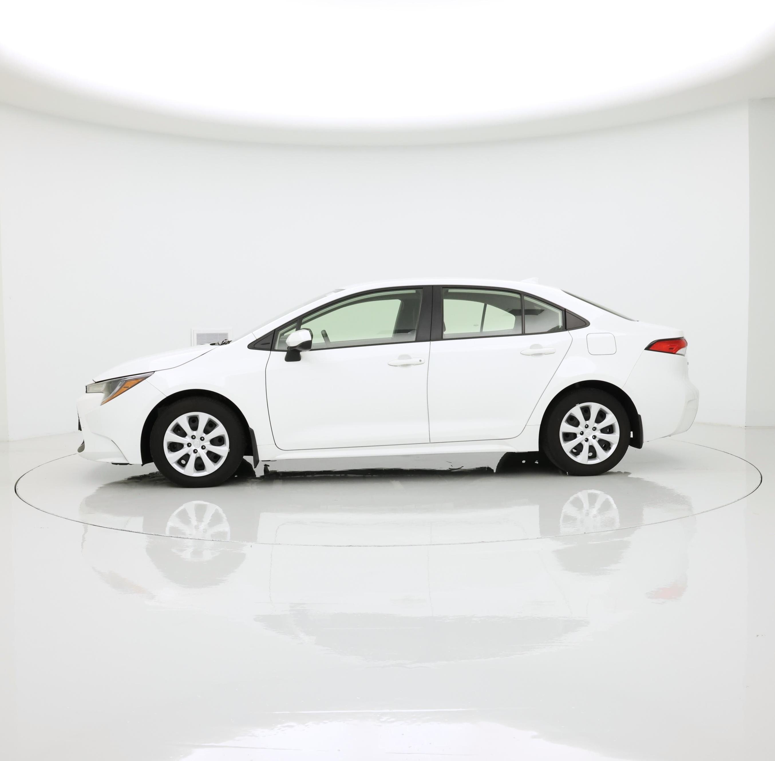 Thumbnail: 2022 Toyota Corolla - 3