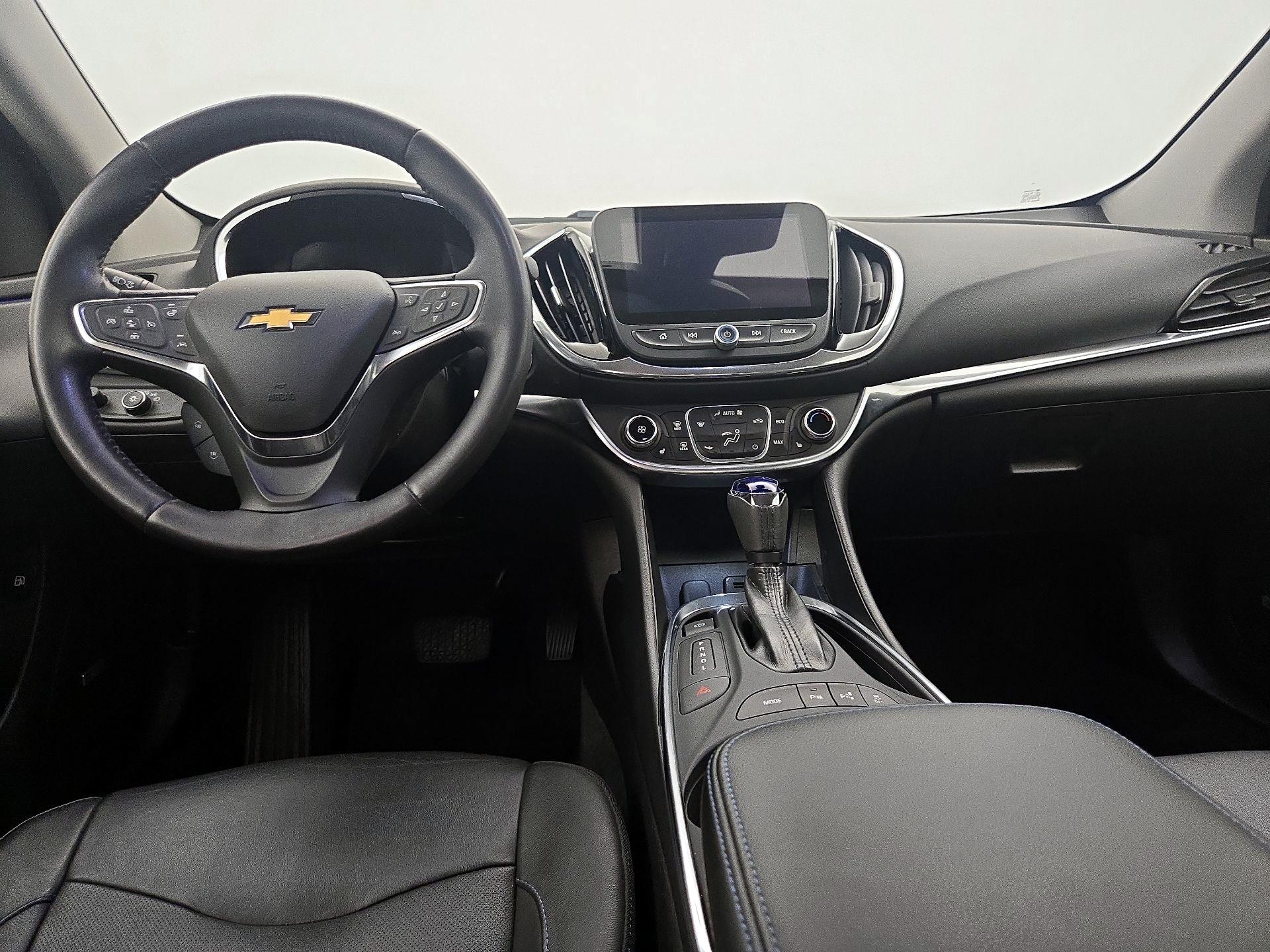 Thumbnail: 2017 Chevrolet Volt - 9