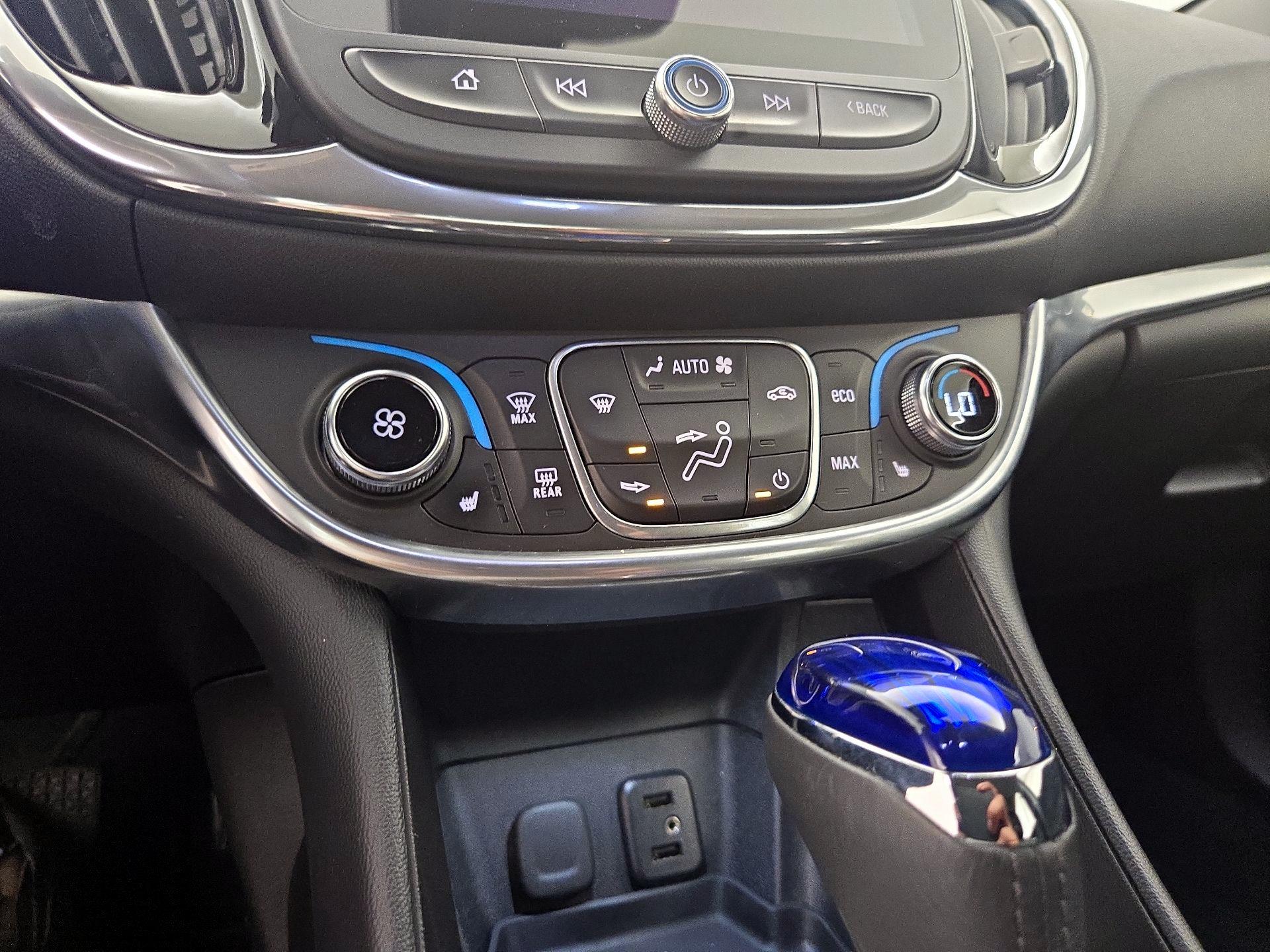 Thumbnail: 2017 Chevrolet Volt - 16