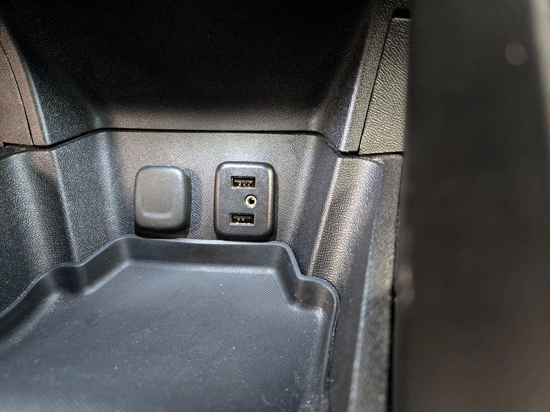 Thumbnail: 2017 Chevrolet Volt - 18
