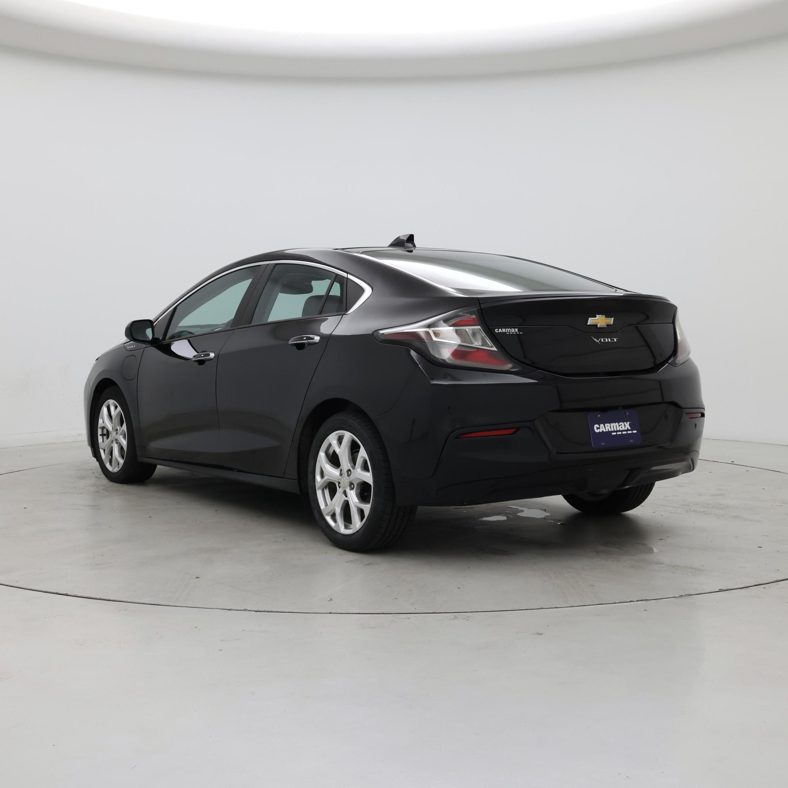 Thumbnail: 2017 Chevrolet Volt - 2