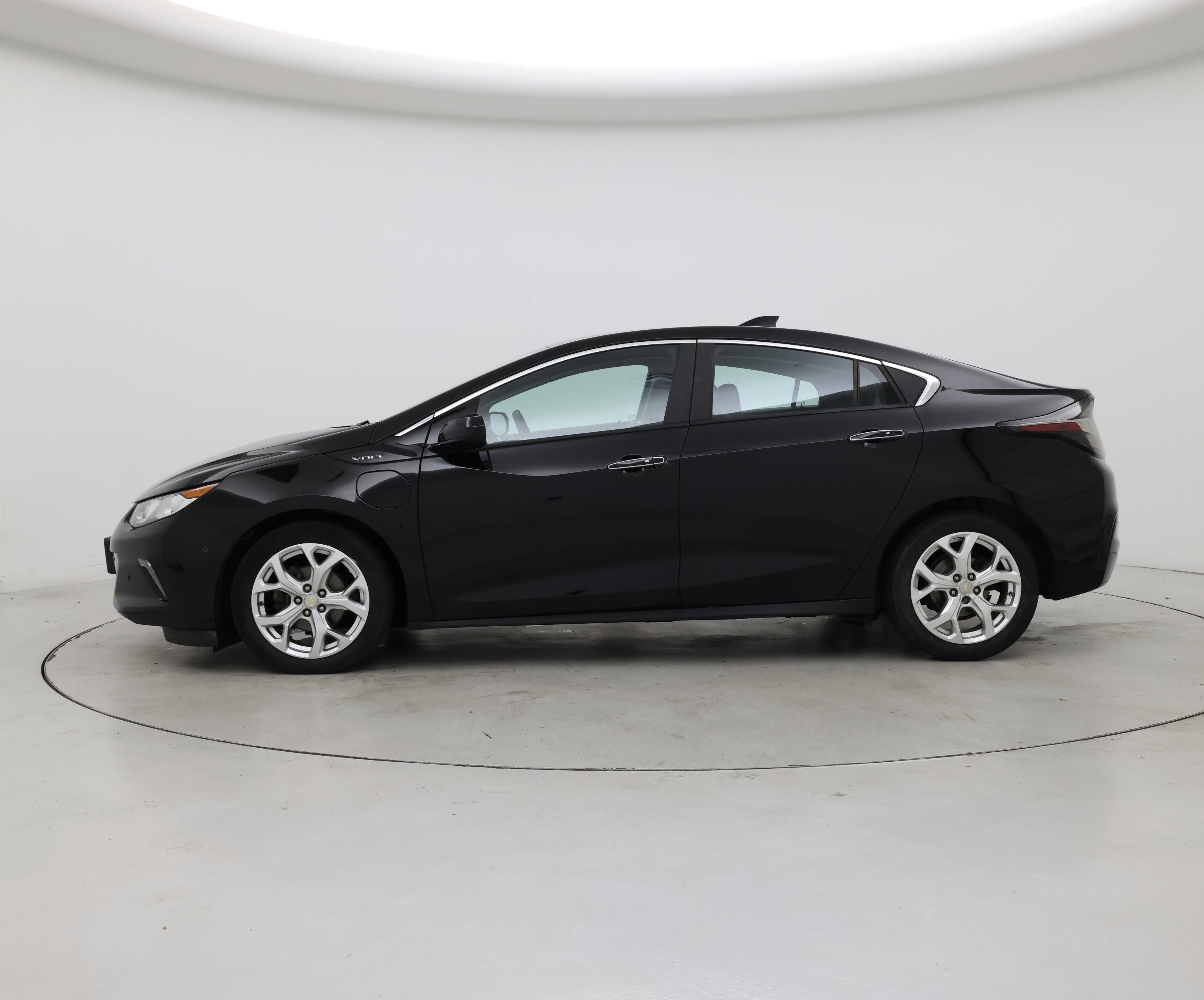Thumbnail: 2017 Chevrolet Volt - 3
