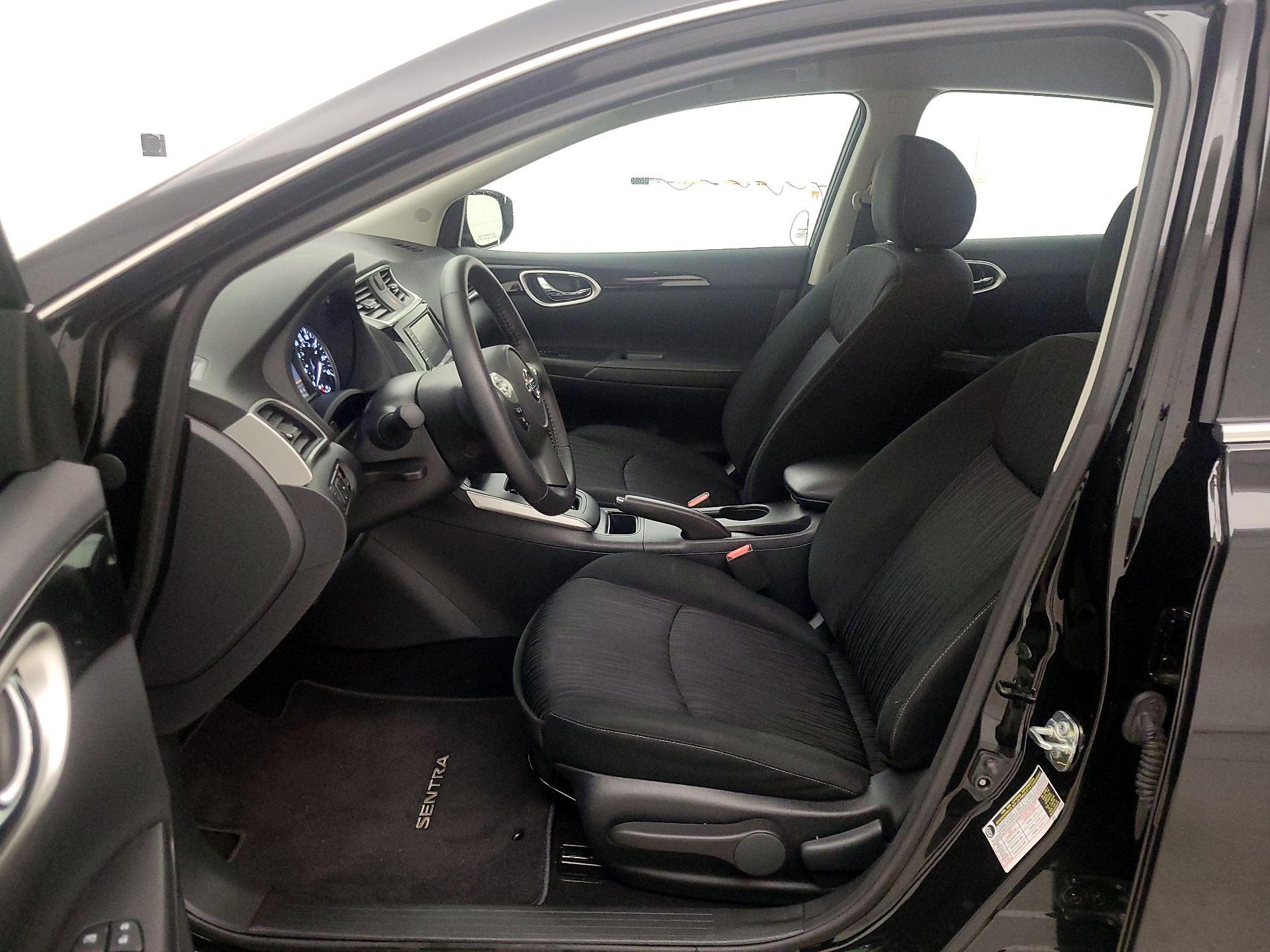 Thumbnail: 2019 Nissan Sentra - 11