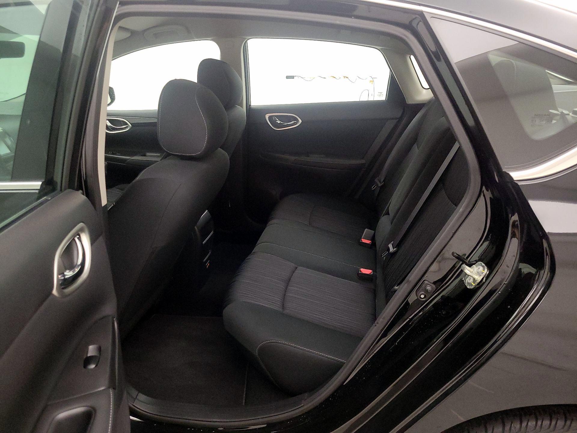 Thumbnail: 2019 Nissan Sentra - 19