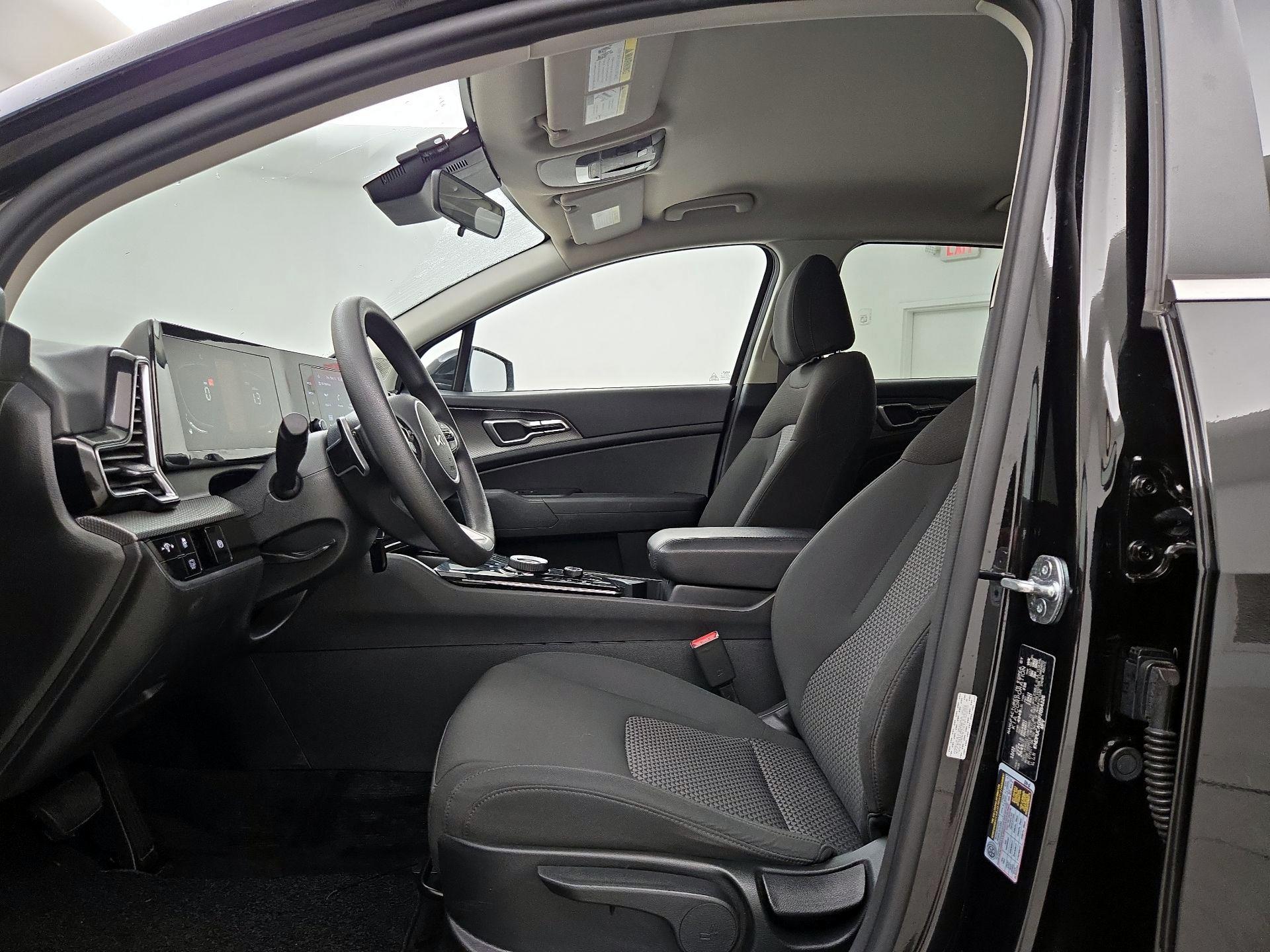 Thumbnail: 2023 Kia Sportage - 11