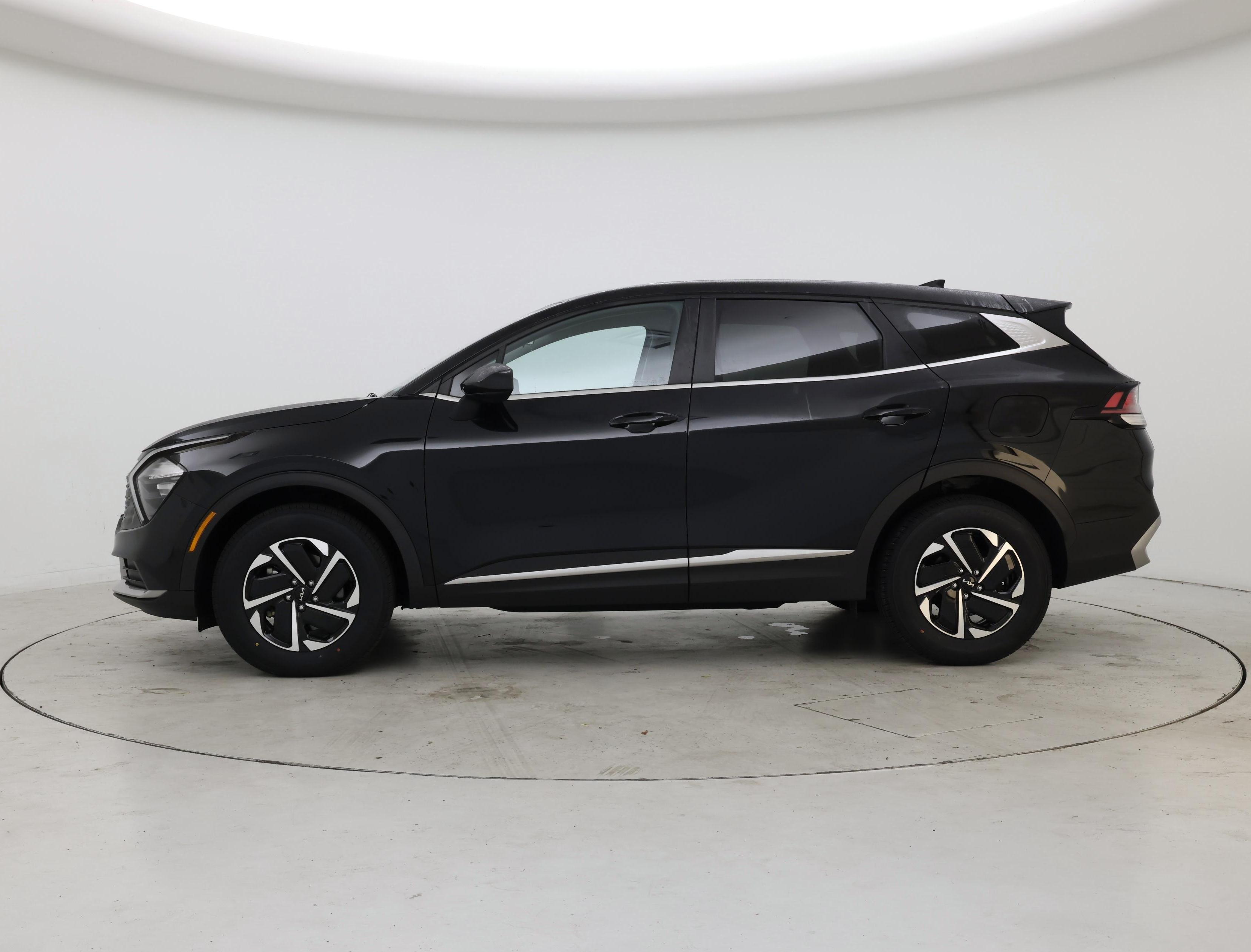 Thumbnail: 2023 Kia Sportage - 3