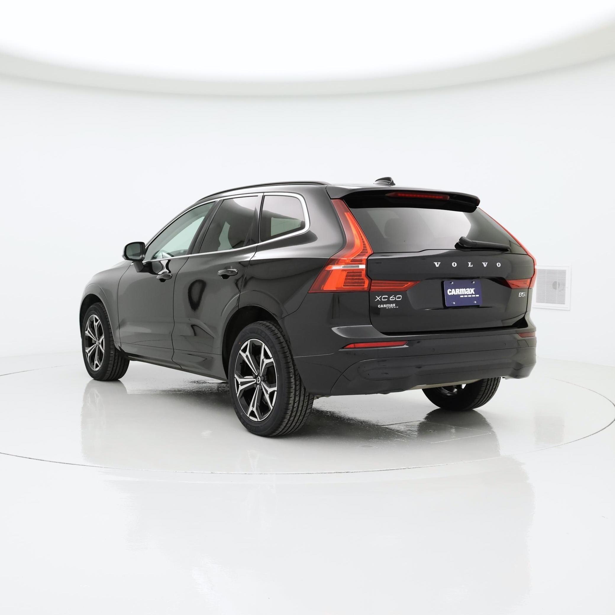 Thumbnail: 2022 Volvo XC60 - 2