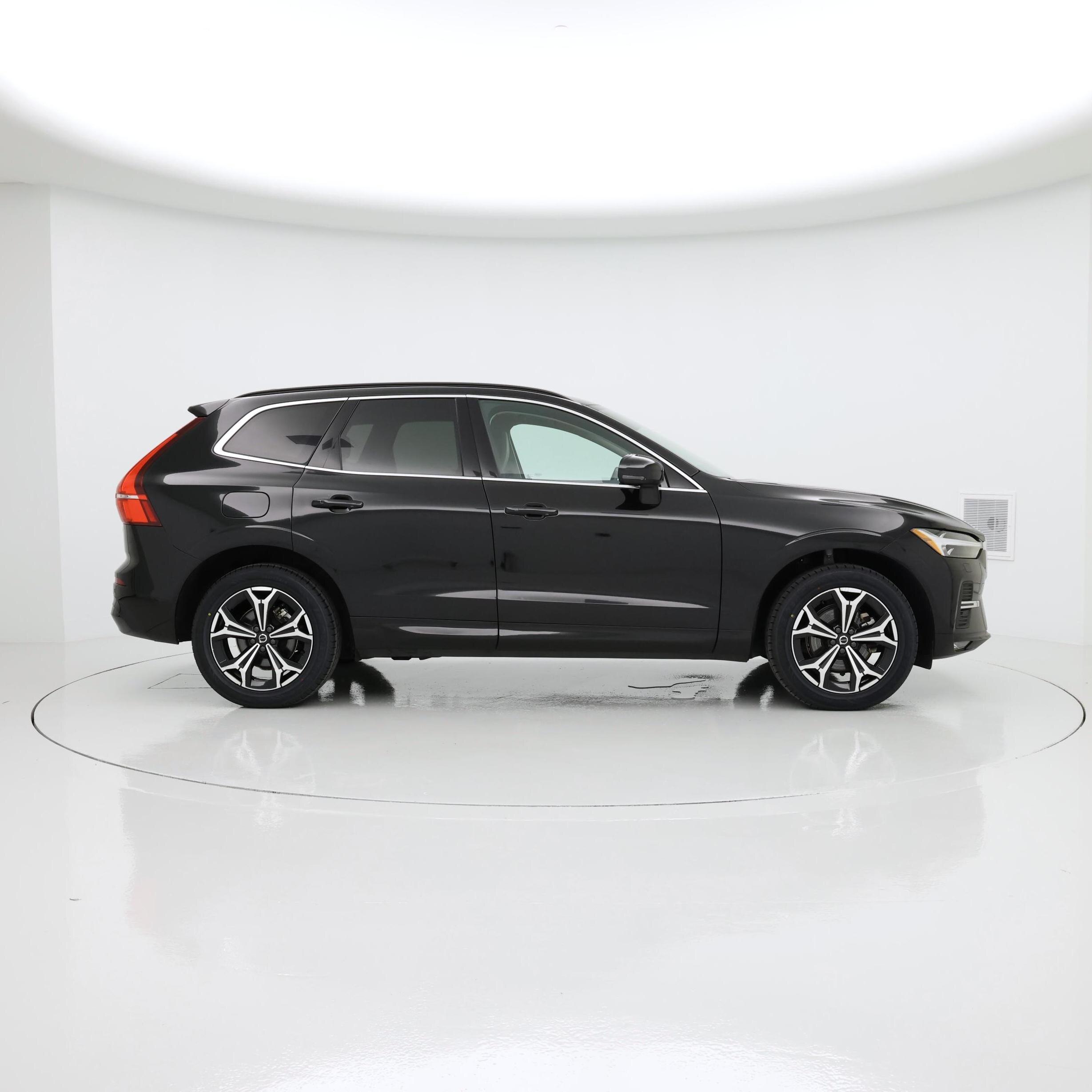 Thumbnail: 2022 Volvo XC60 - 7
