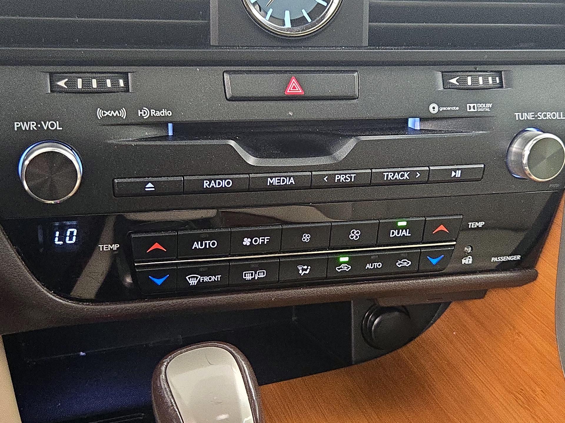 Thumbnail: 2019 Lexus RX - 17