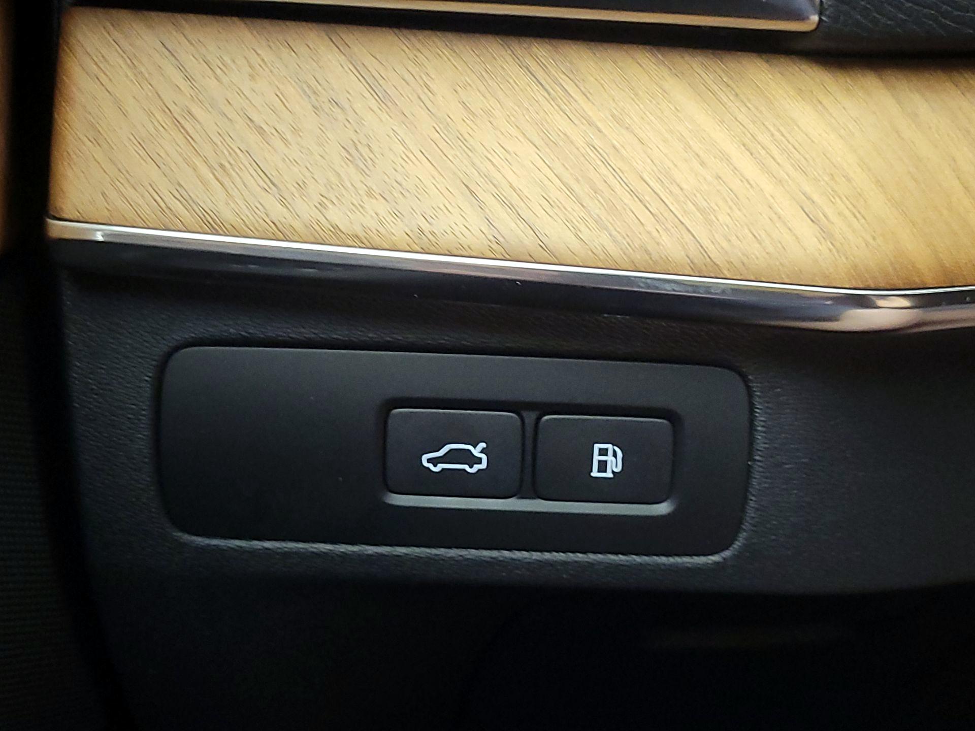 Thumbnail: 2023 Volvo XC90 - 13