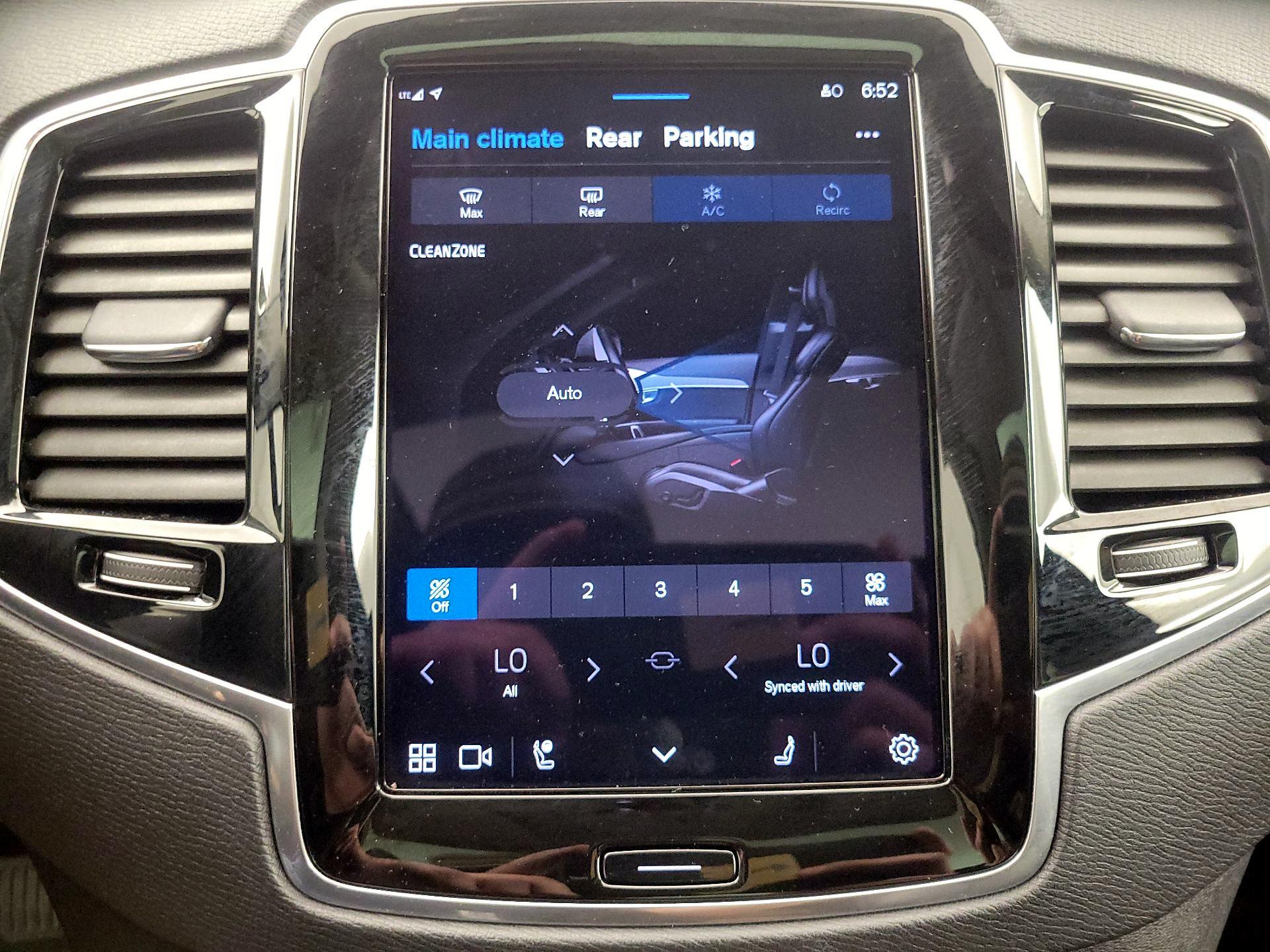 Thumbnail: 2023 Volvo XC90 - 17