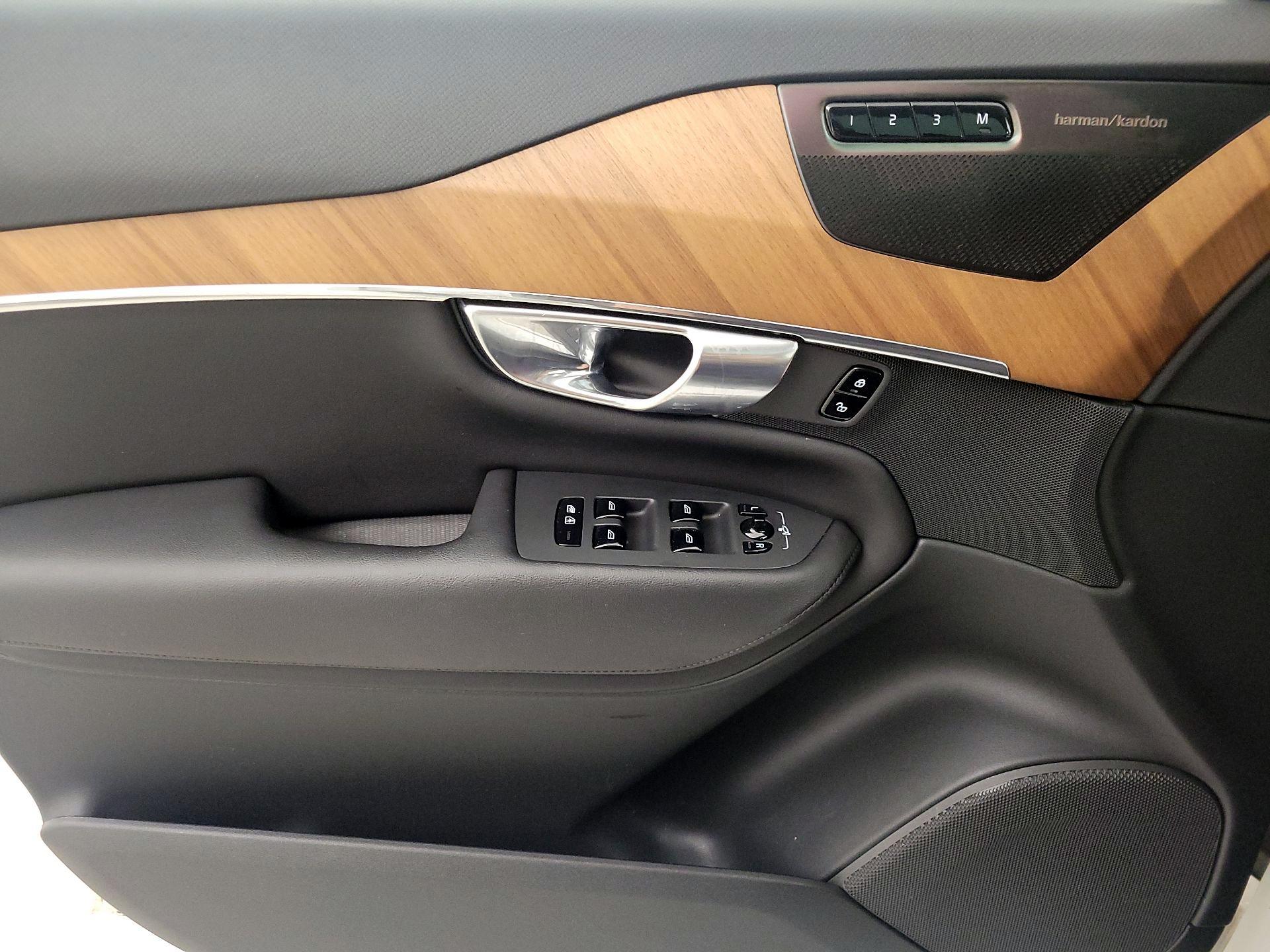 Thumbnail: 2023 Volvo XC90 - 12