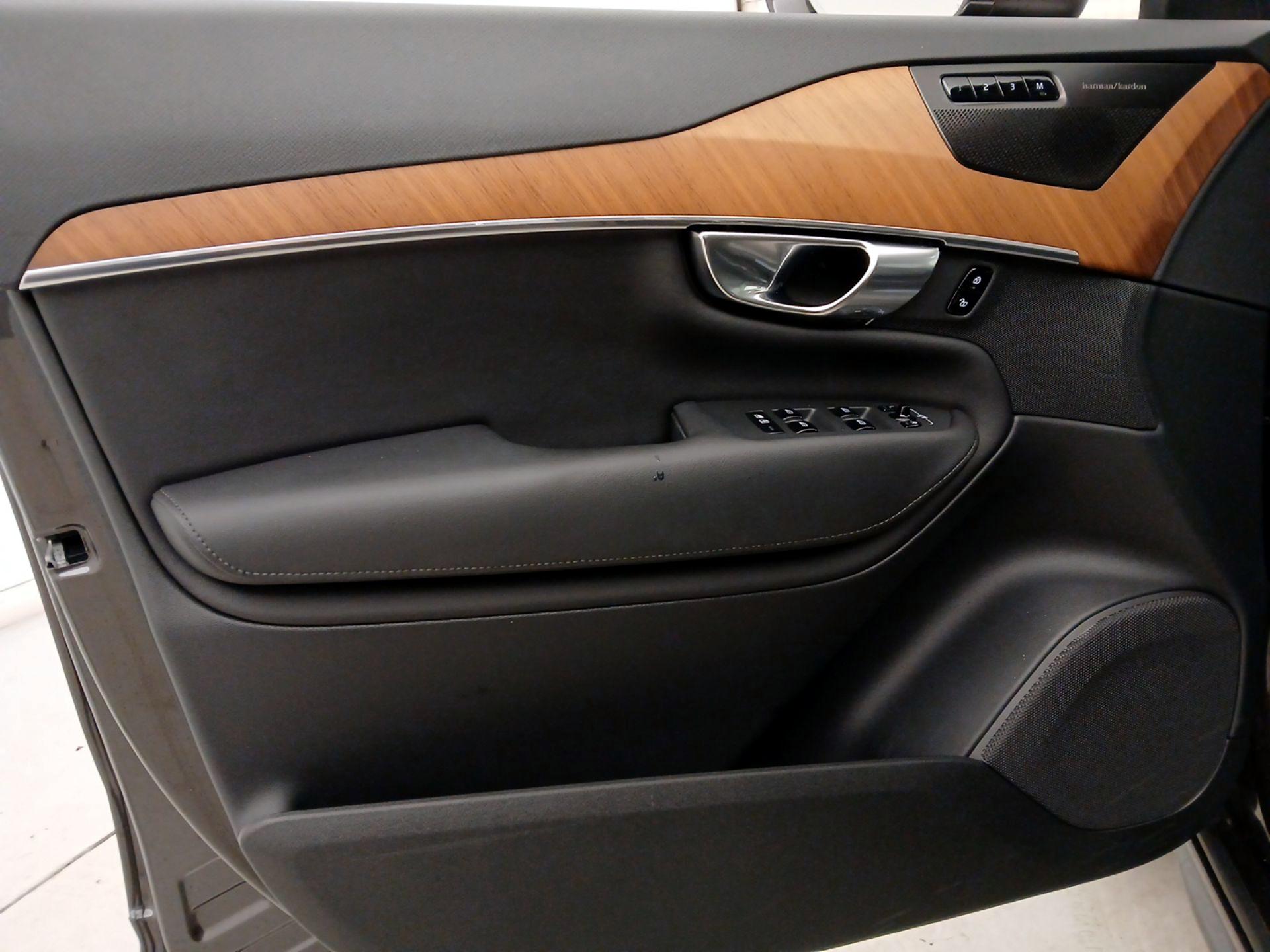 Thumbnail: 2023 Volvo XC90 - 12