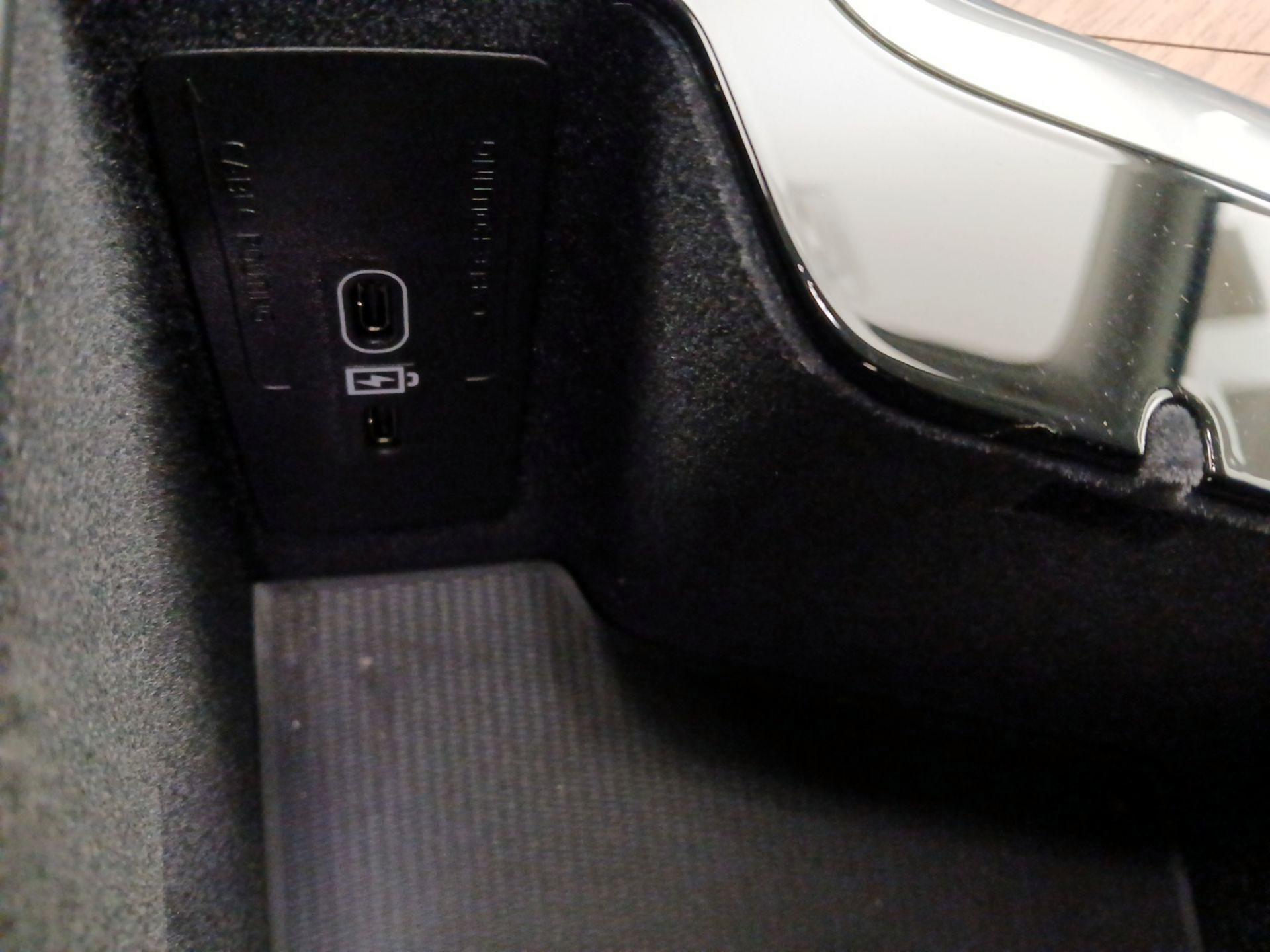 Thumbnail: 2023 Volvo XC90 - 18