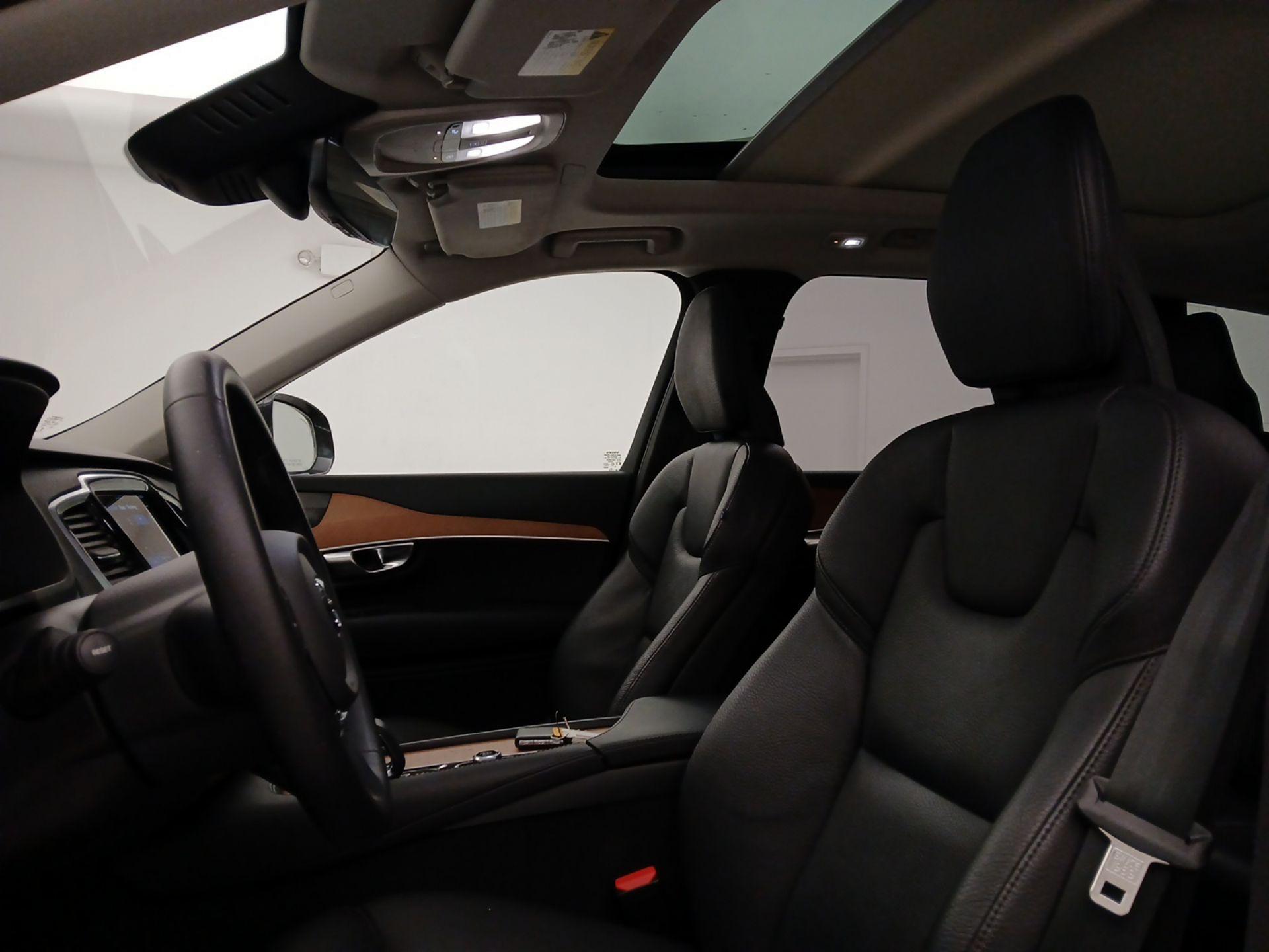 Thumbnail: 2023 Volvo XC90 - 19