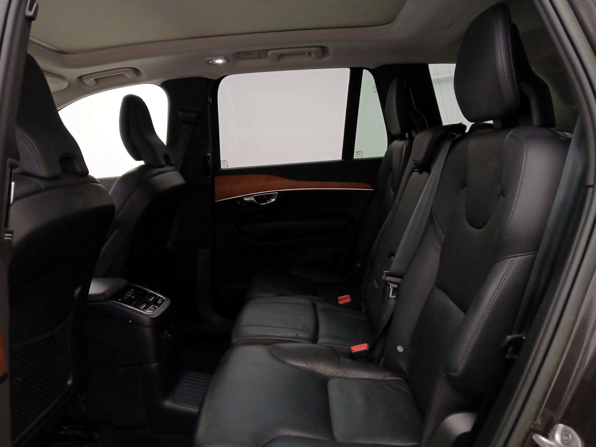 Thumbnail: 2023 Volvo XC90 - 20