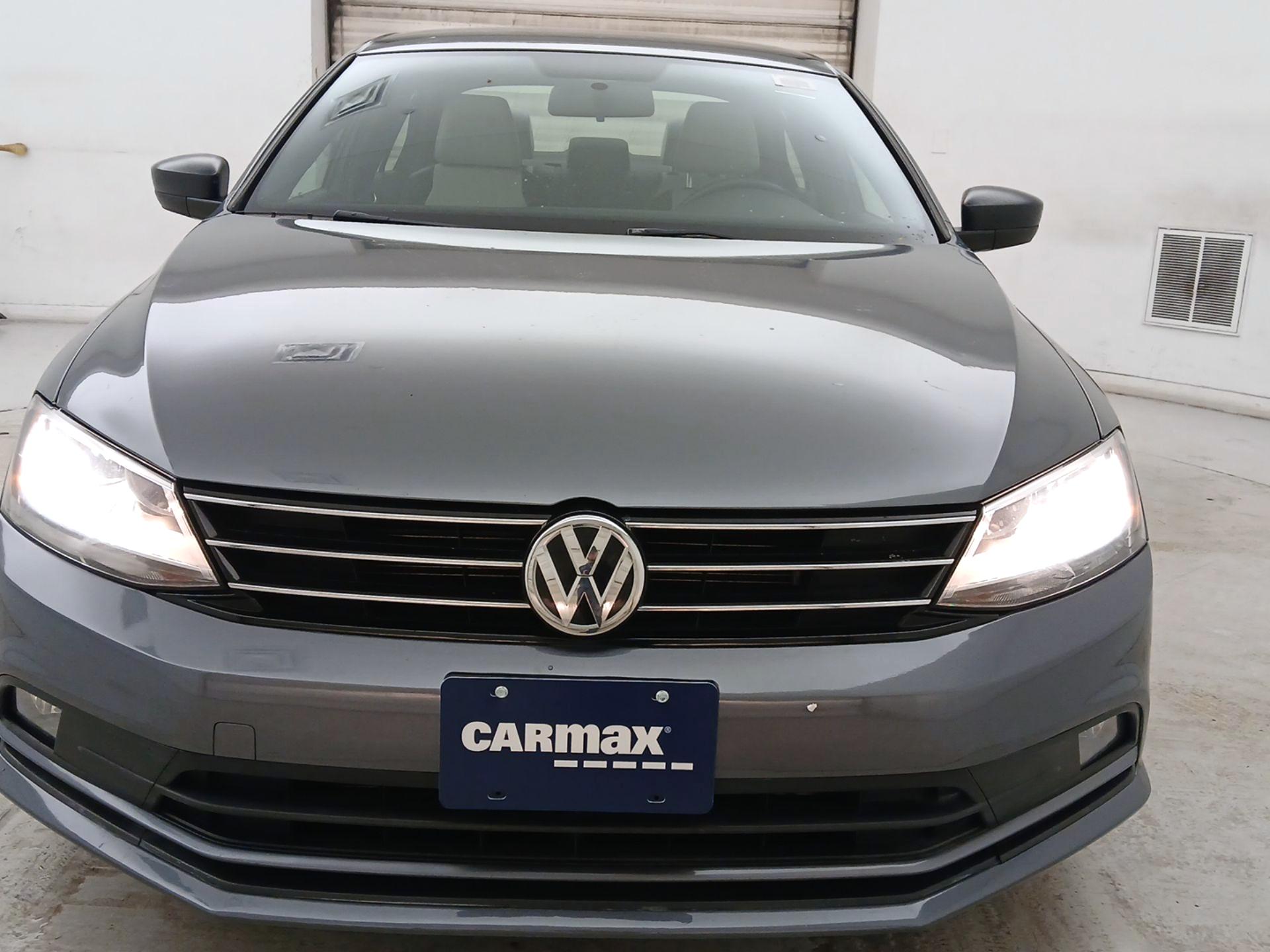 Thumbnail: 2016 Volkswagen Jetta - 2