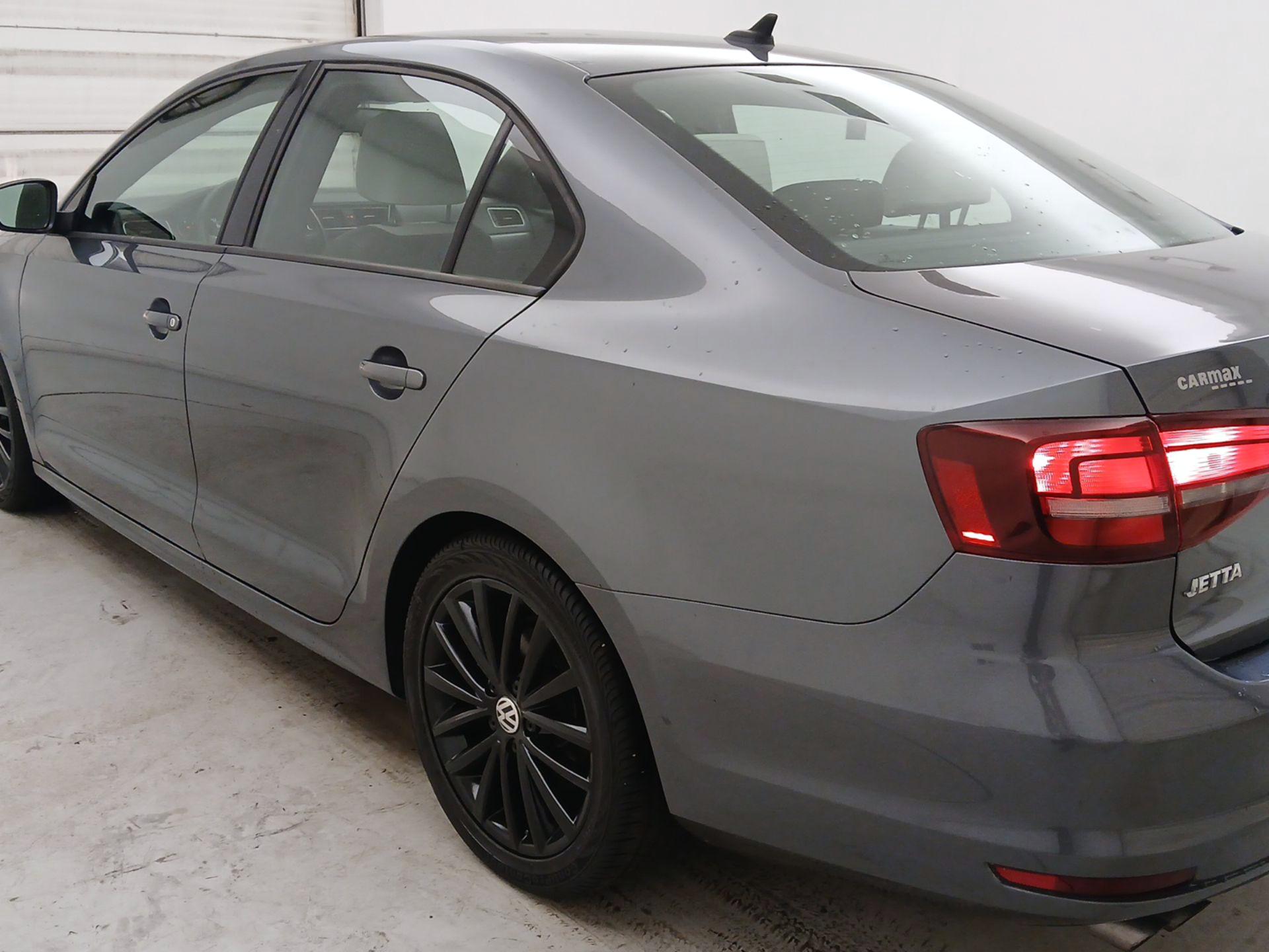 Thumbnail: 2016 Volkswagen Jetta - 7