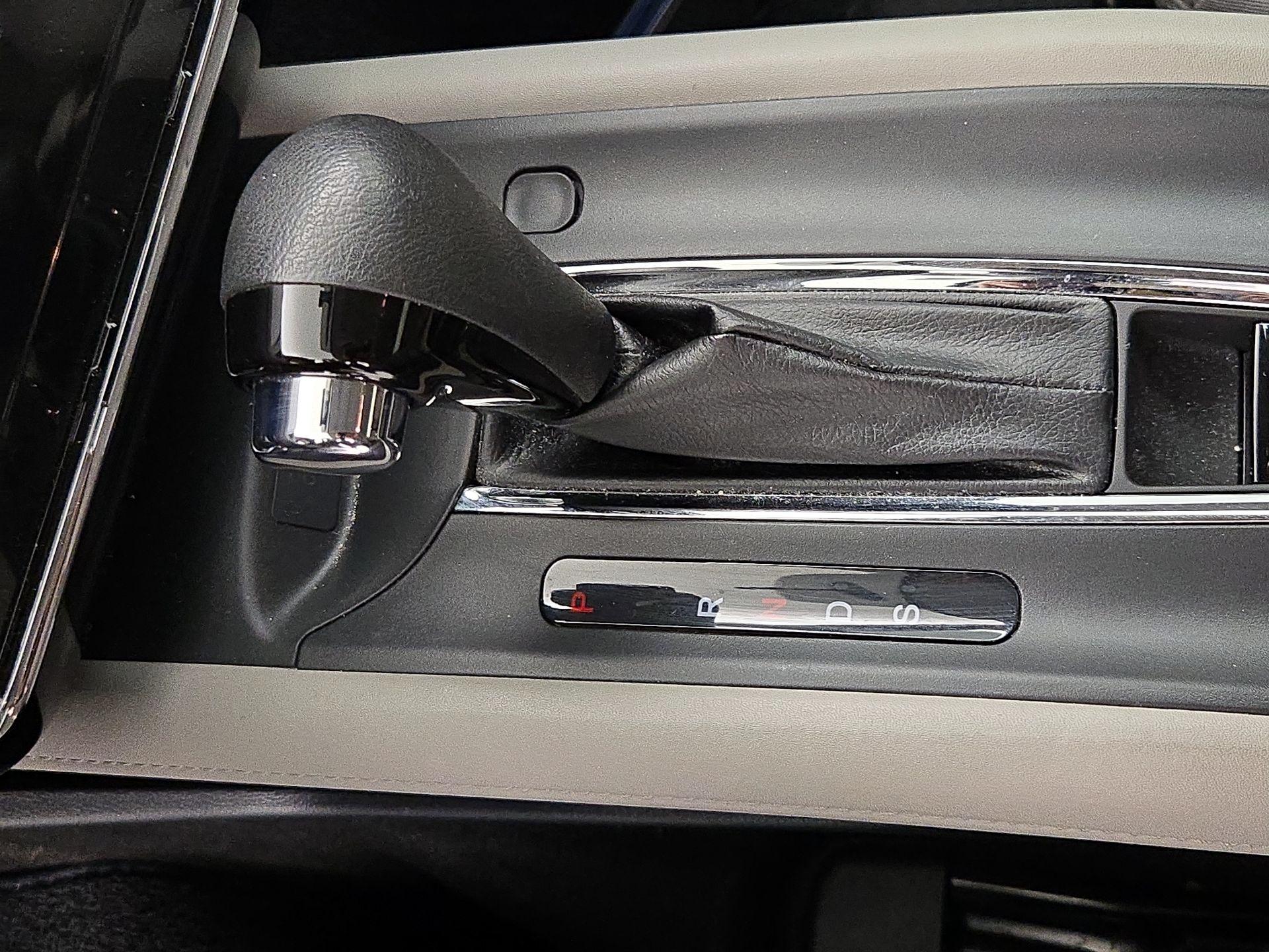 Thumbnail: 2017 Honda HR-V - 17