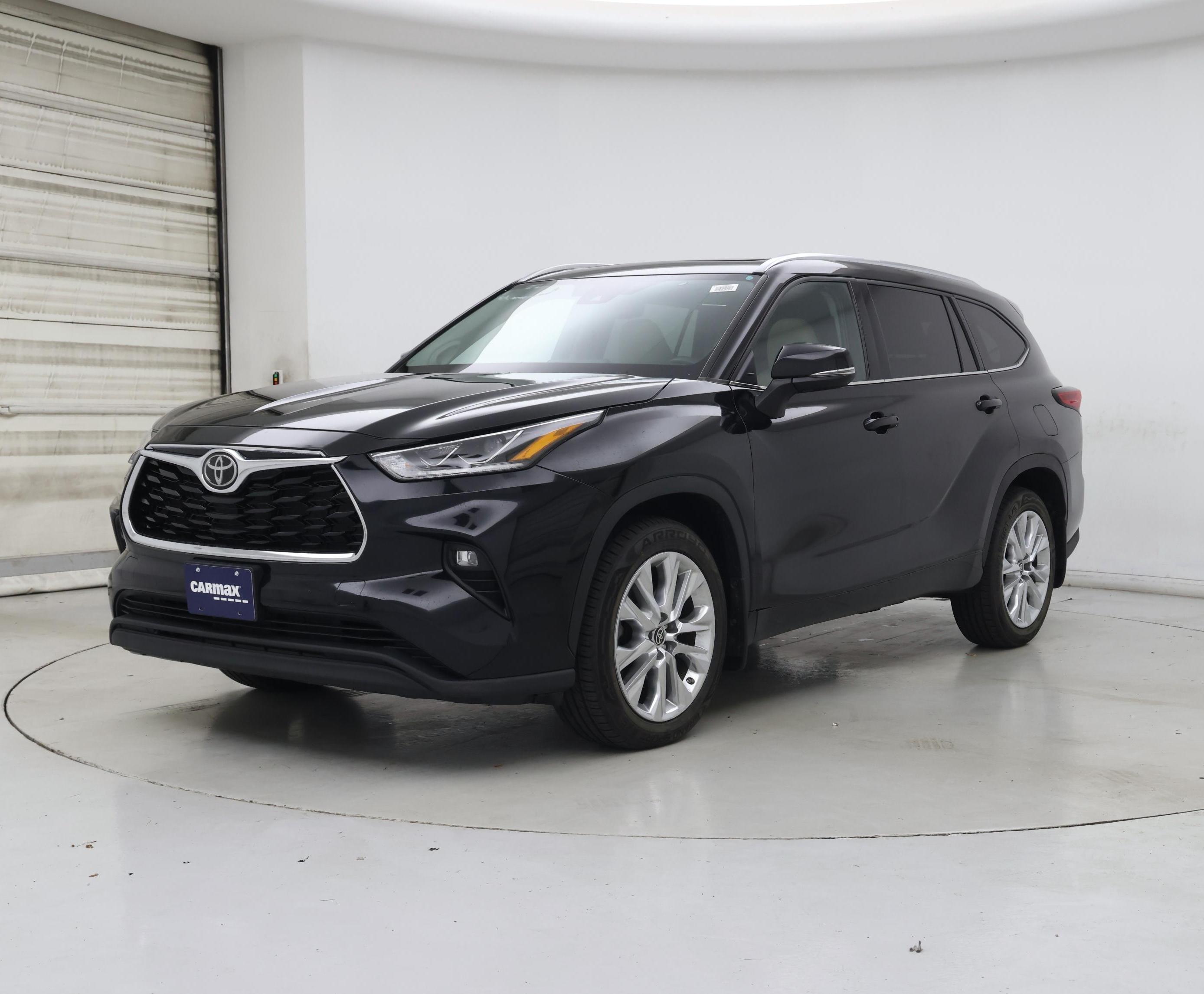 Thumbnail: 2022 Toyota Highlander - 4