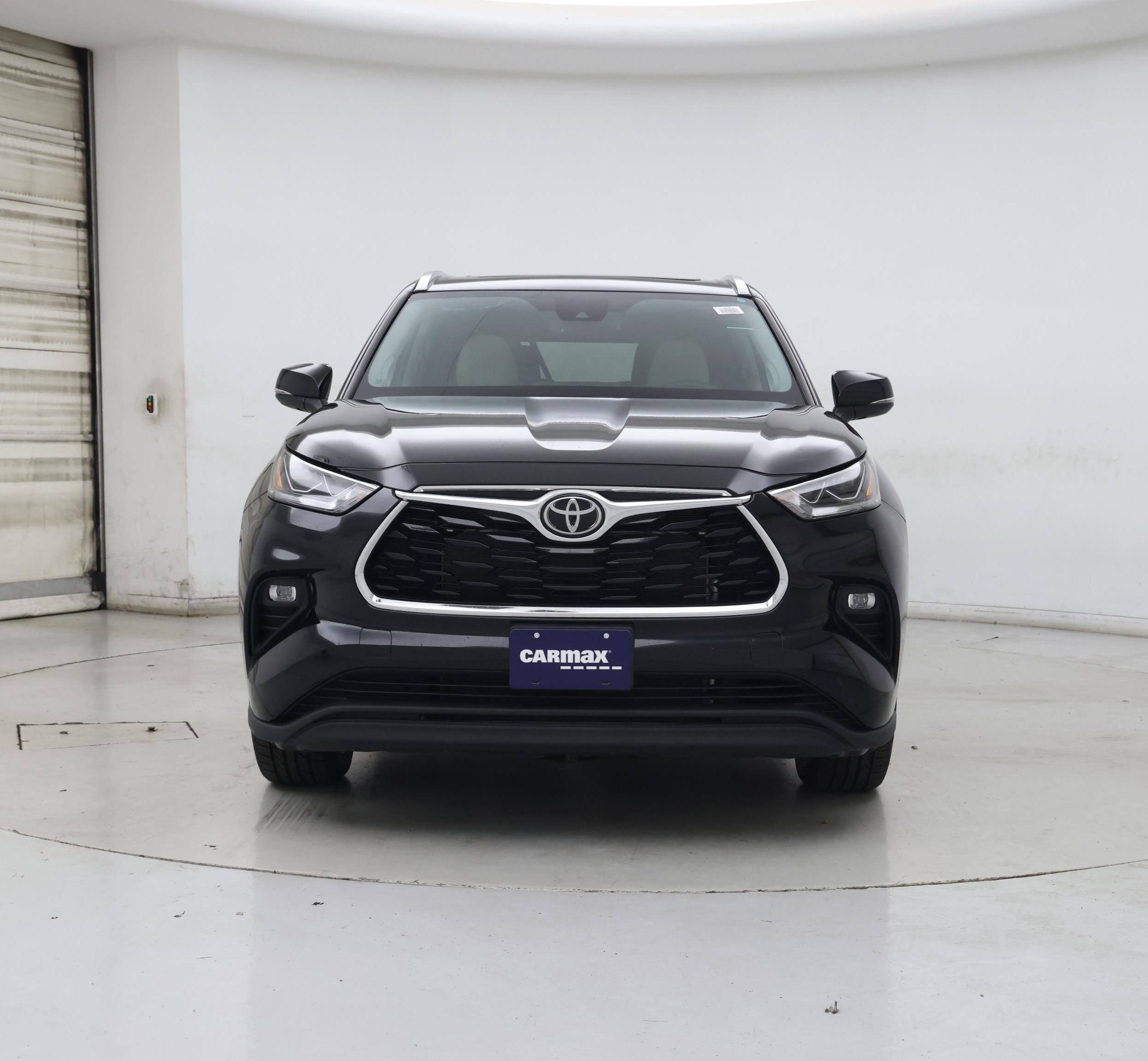 Thumbnail: 2022 Toyota Highlander - 5