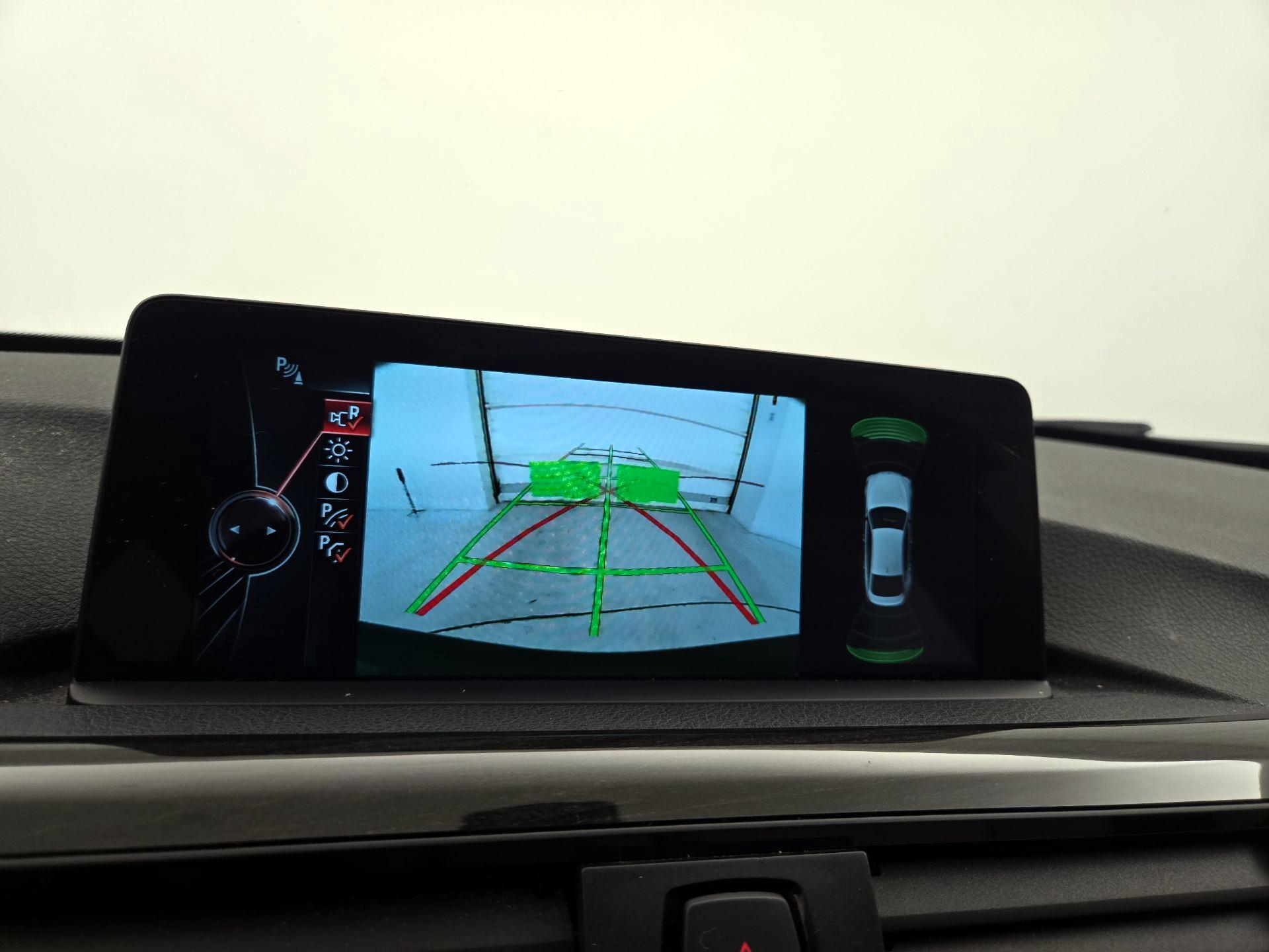 Thumbnail: 2016 BMW 4 Series - 15