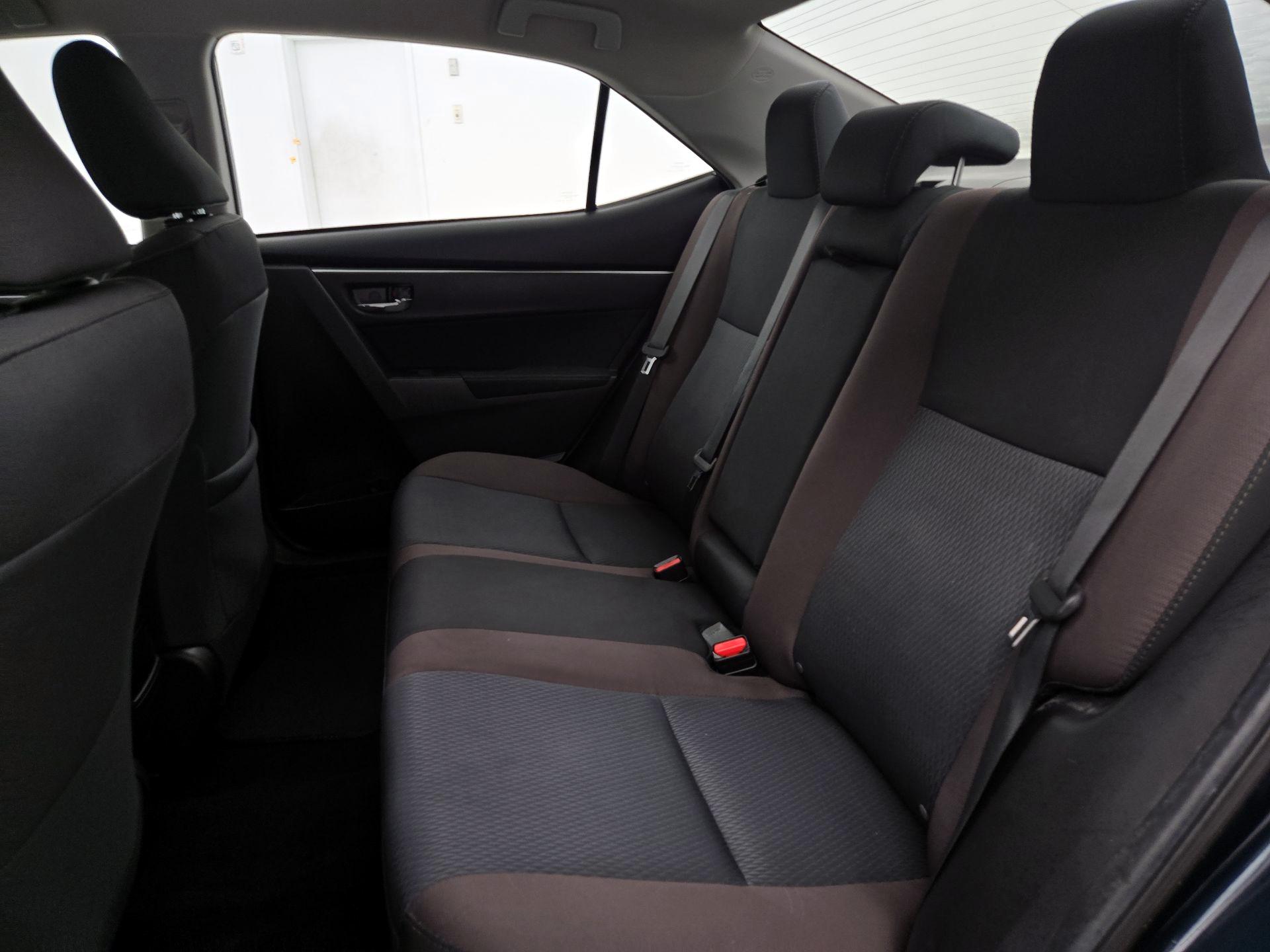 Thumbnail: 2018 Toyota Corolla - 19