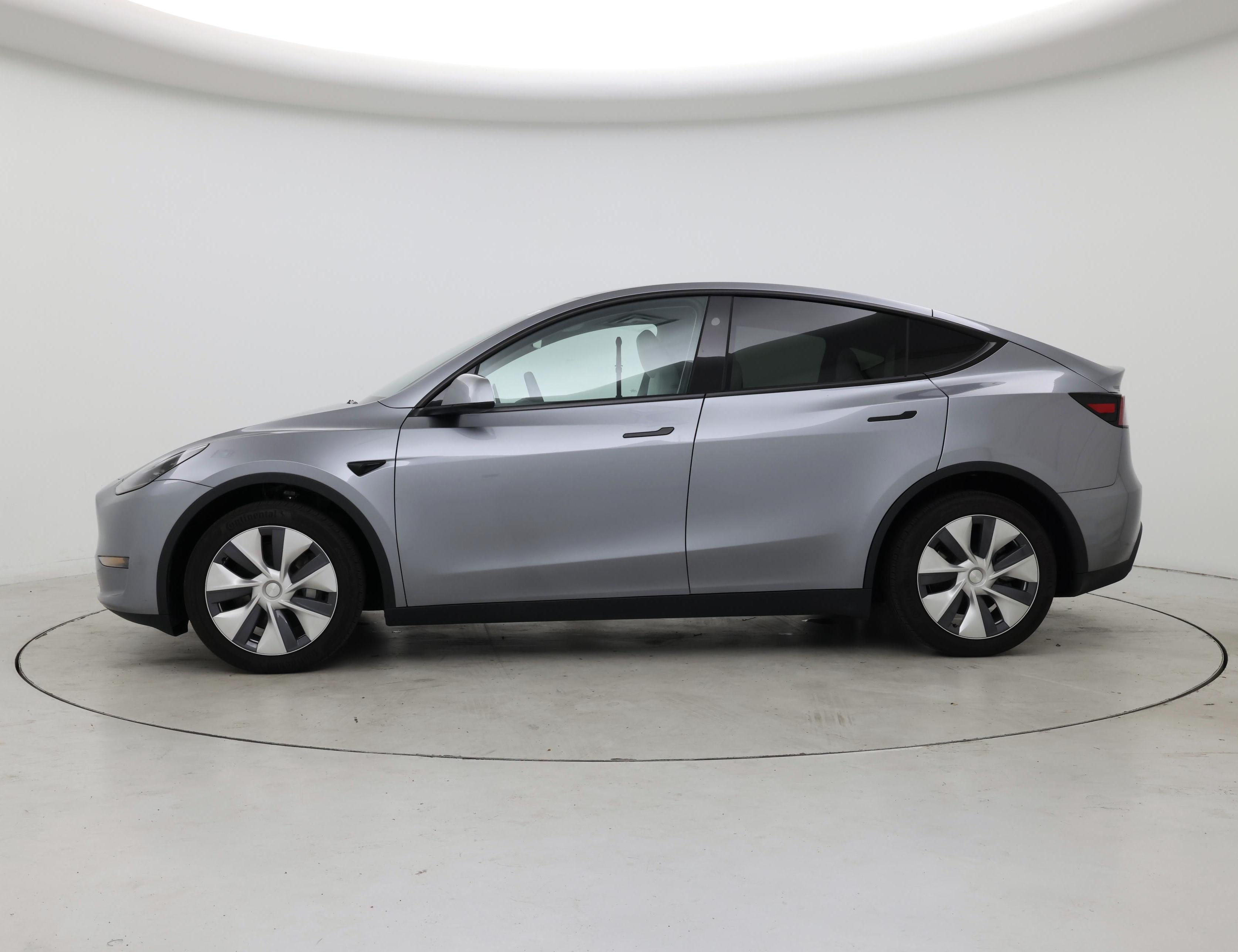 Thumbnail: 2024 Tesla Model Y - 3