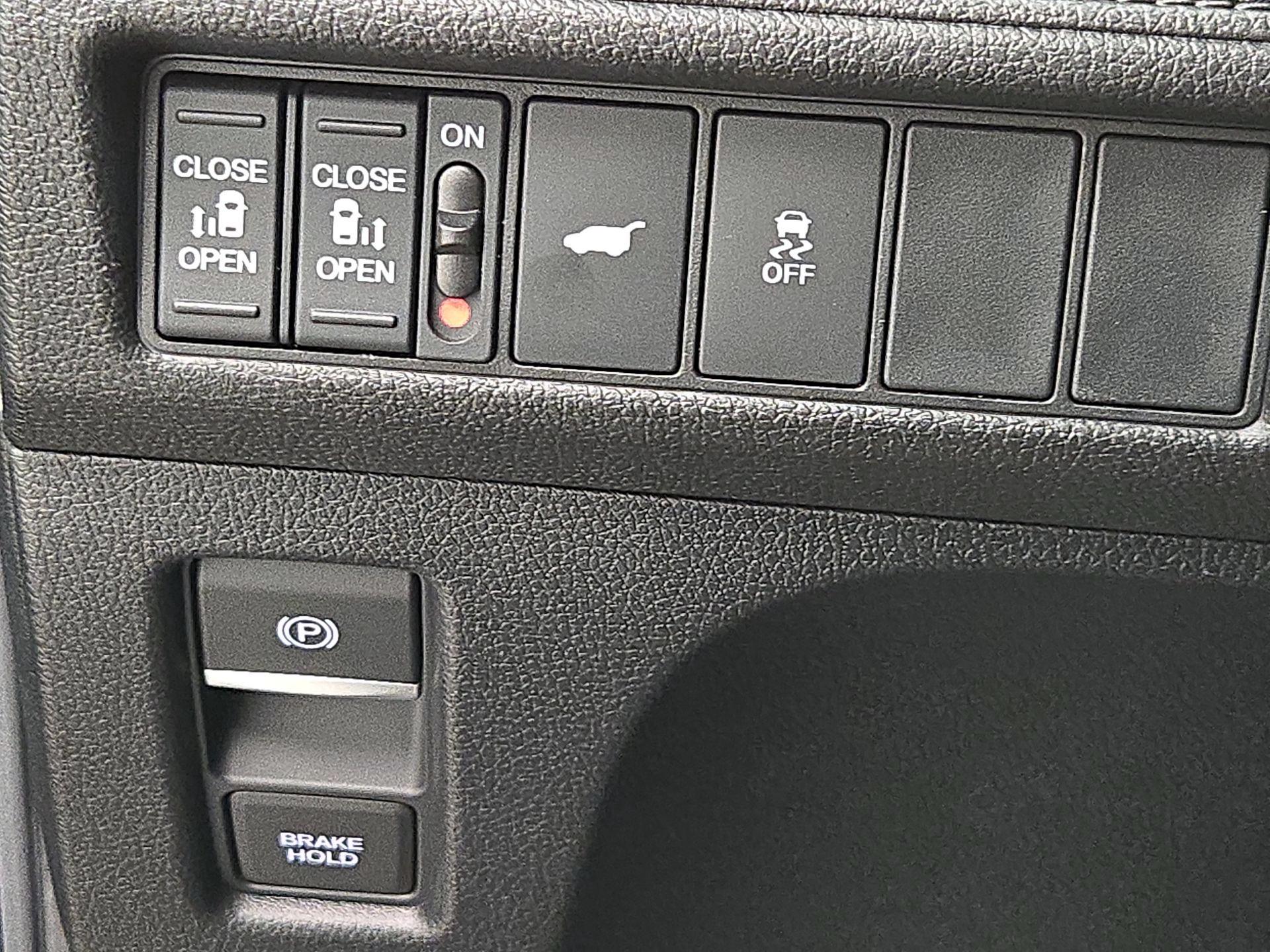 Thumbnail: 2025 Honda Odyssey - 13