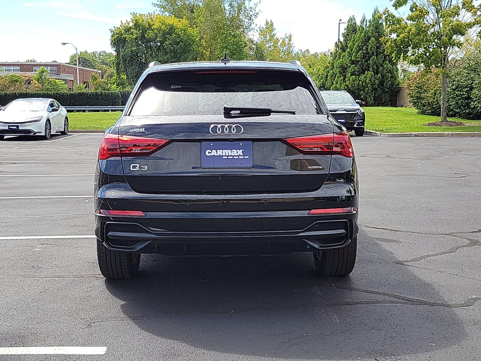 Thumbnail: 2022 Audi Q3 - 6