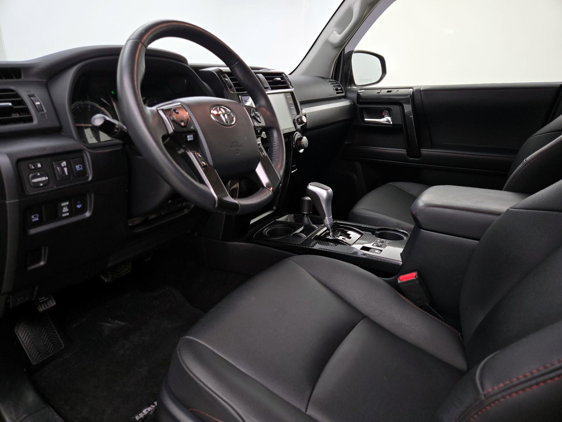 Thumbnail: 2022 Toyota 4Runner - 11