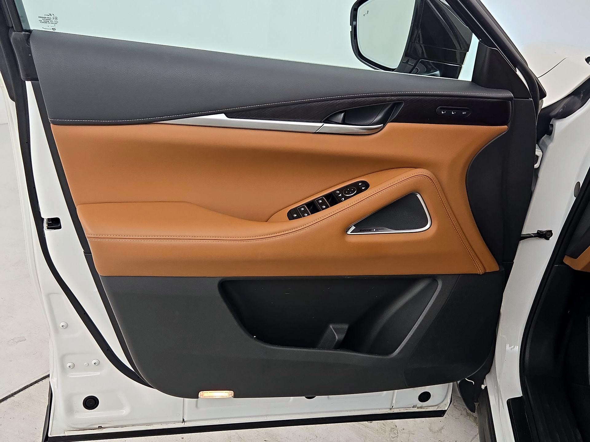 Thumbnail: 2023 INFINITI QX60 - 12