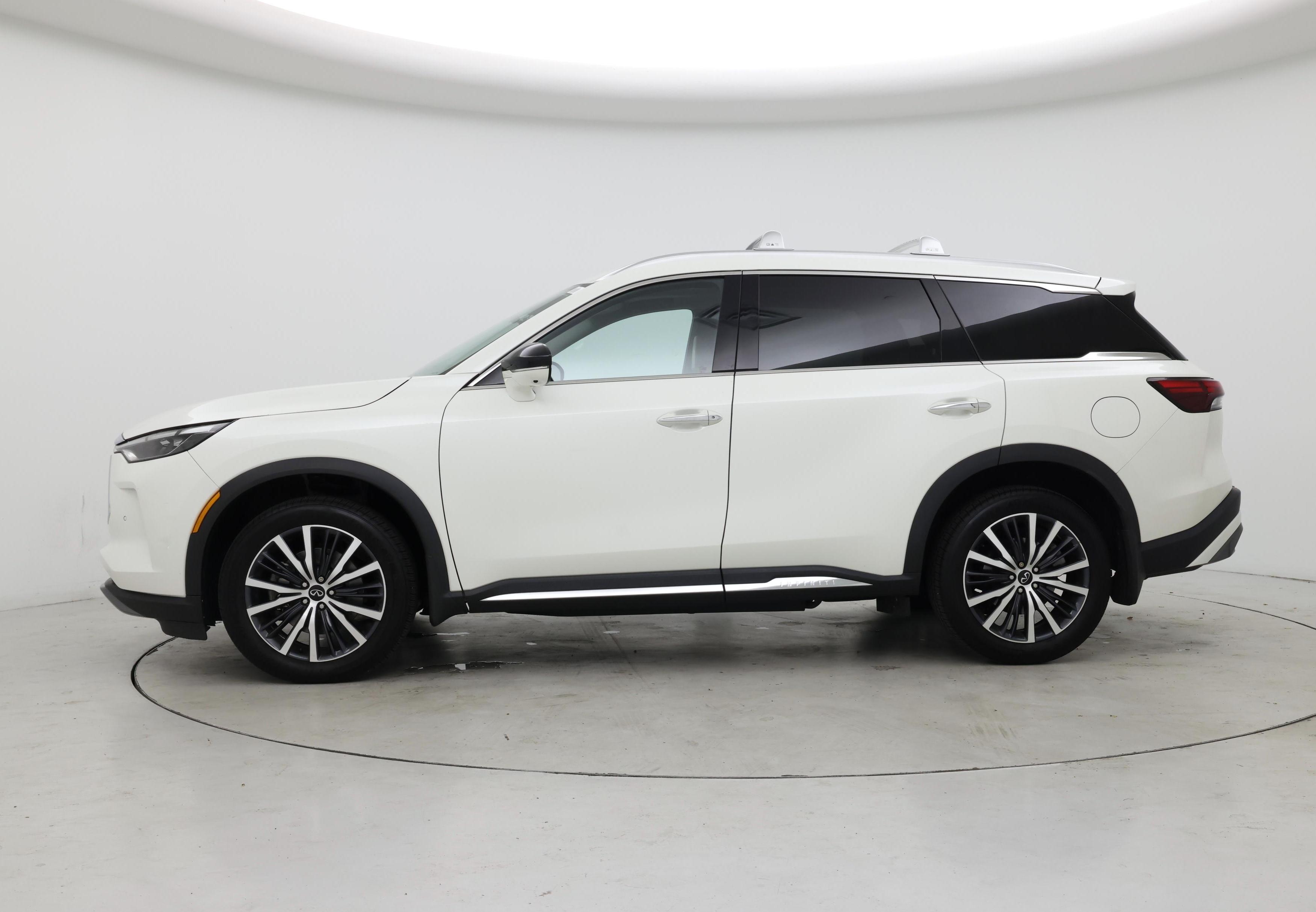 Thumbnail: 2023 INFINITI QX60 - 3