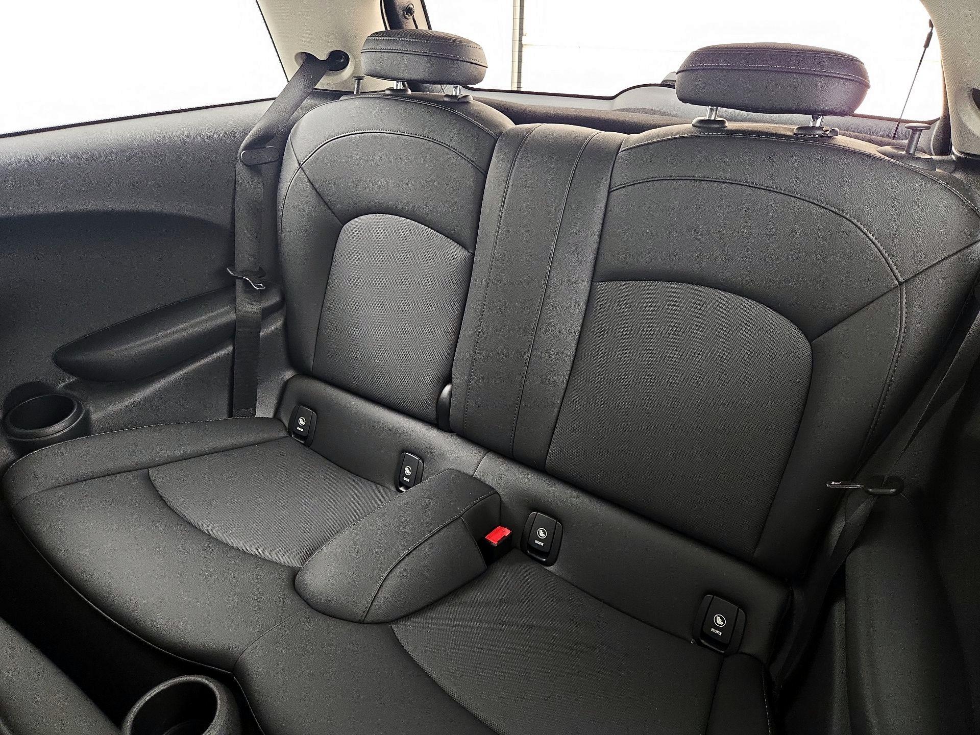 Thumbnail: 2019 MINI Cooper Hardtop - 19