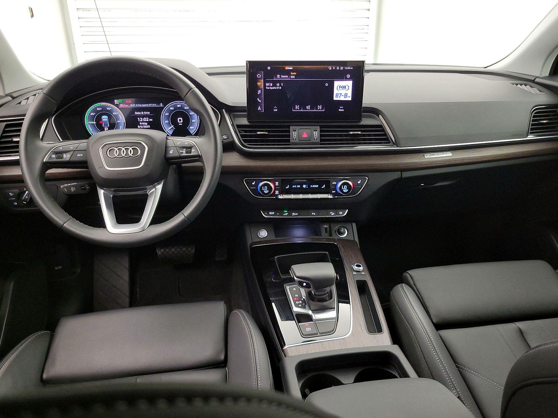 Thumbnail: 2025 Audi Q5 - 9