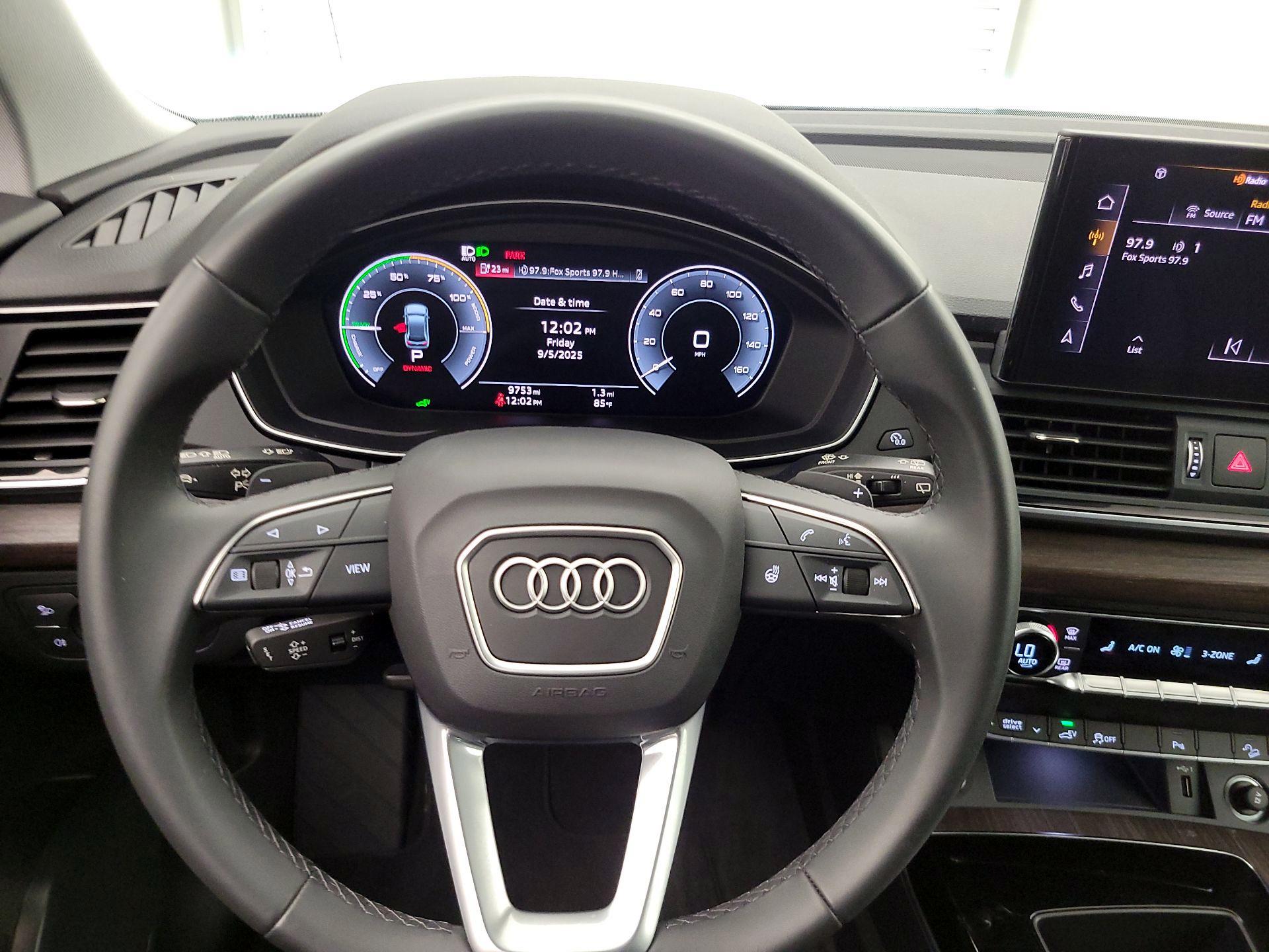 Thumbnail: 2025 Audi Q5 - 10