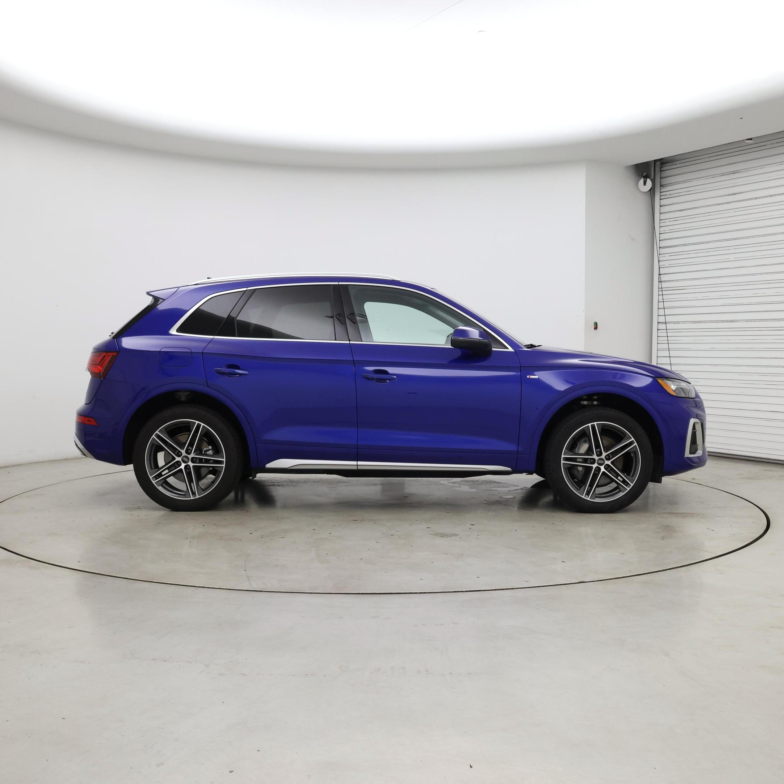 Thumbnail: 2025 Audi Q5 - 7
