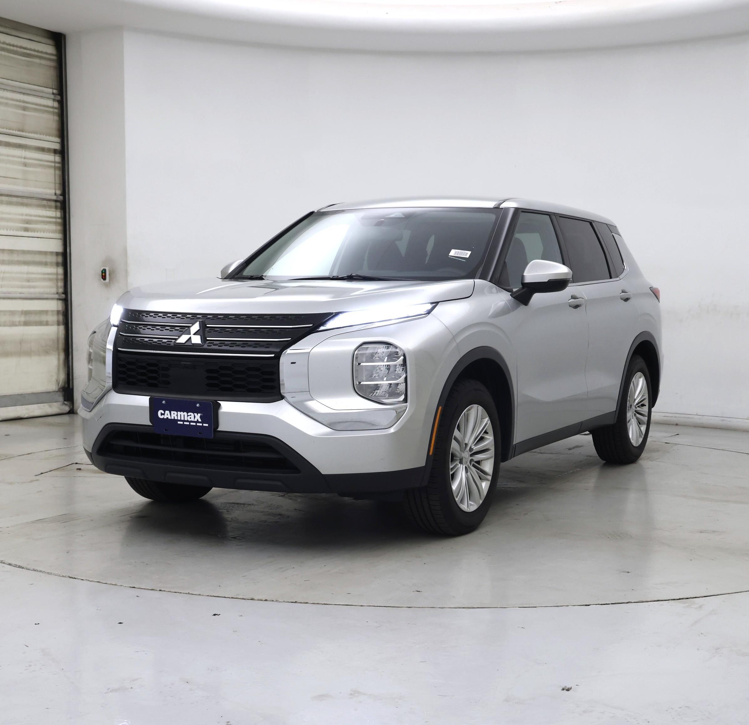 Thumbnail: 2022 Mitsubishi Outlander - 4