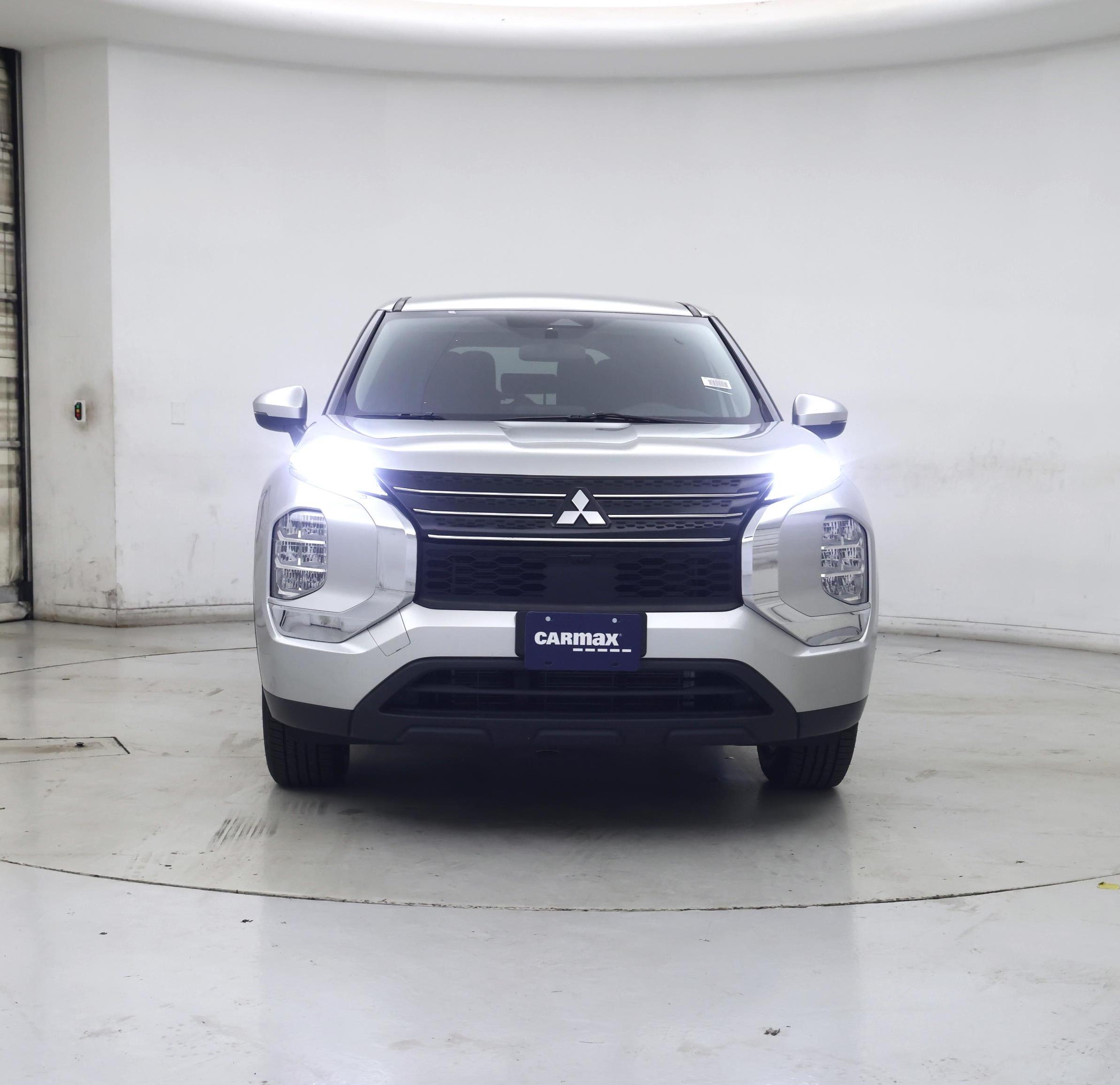 Thumbnail: 2022 Mitsubishi Outlander - 5