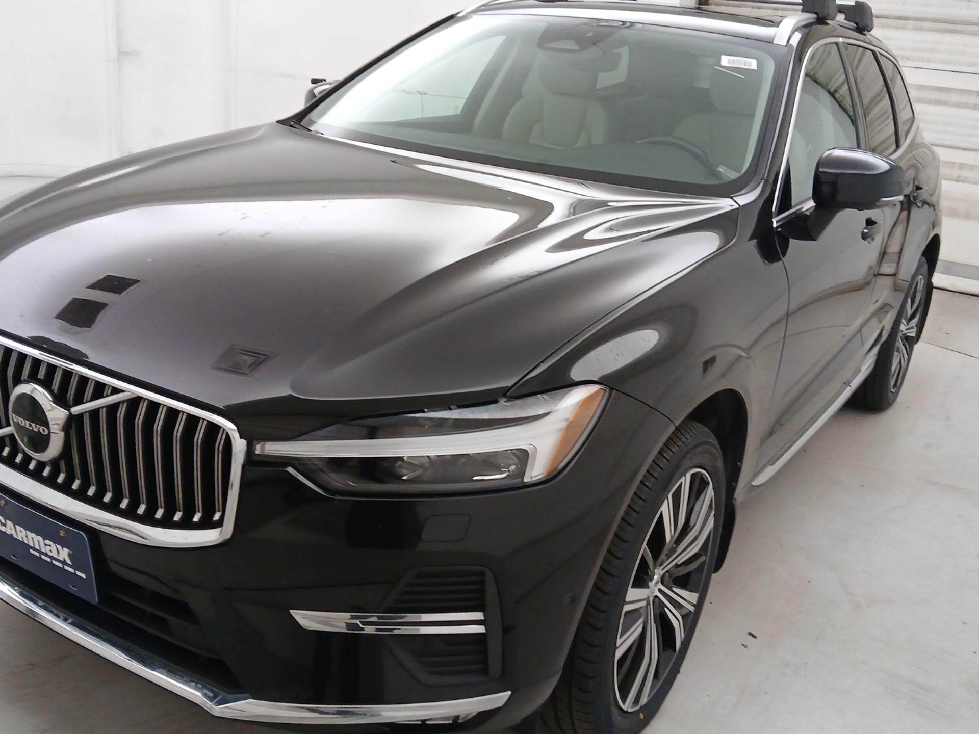 Thumbnail: 2023 Volvo XC60 - 3