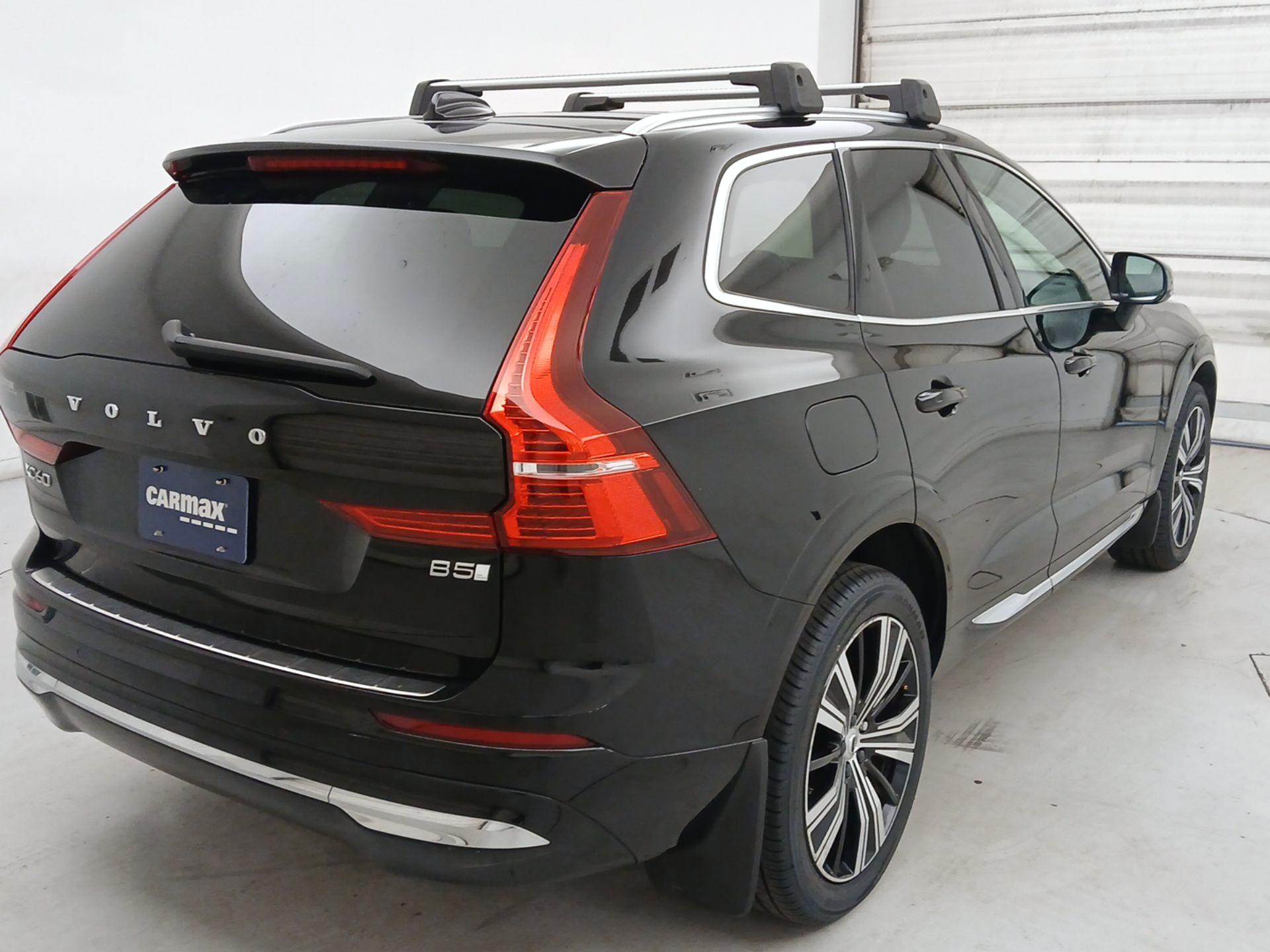 Thumbnail: 2023 Volvo XC60 - 5