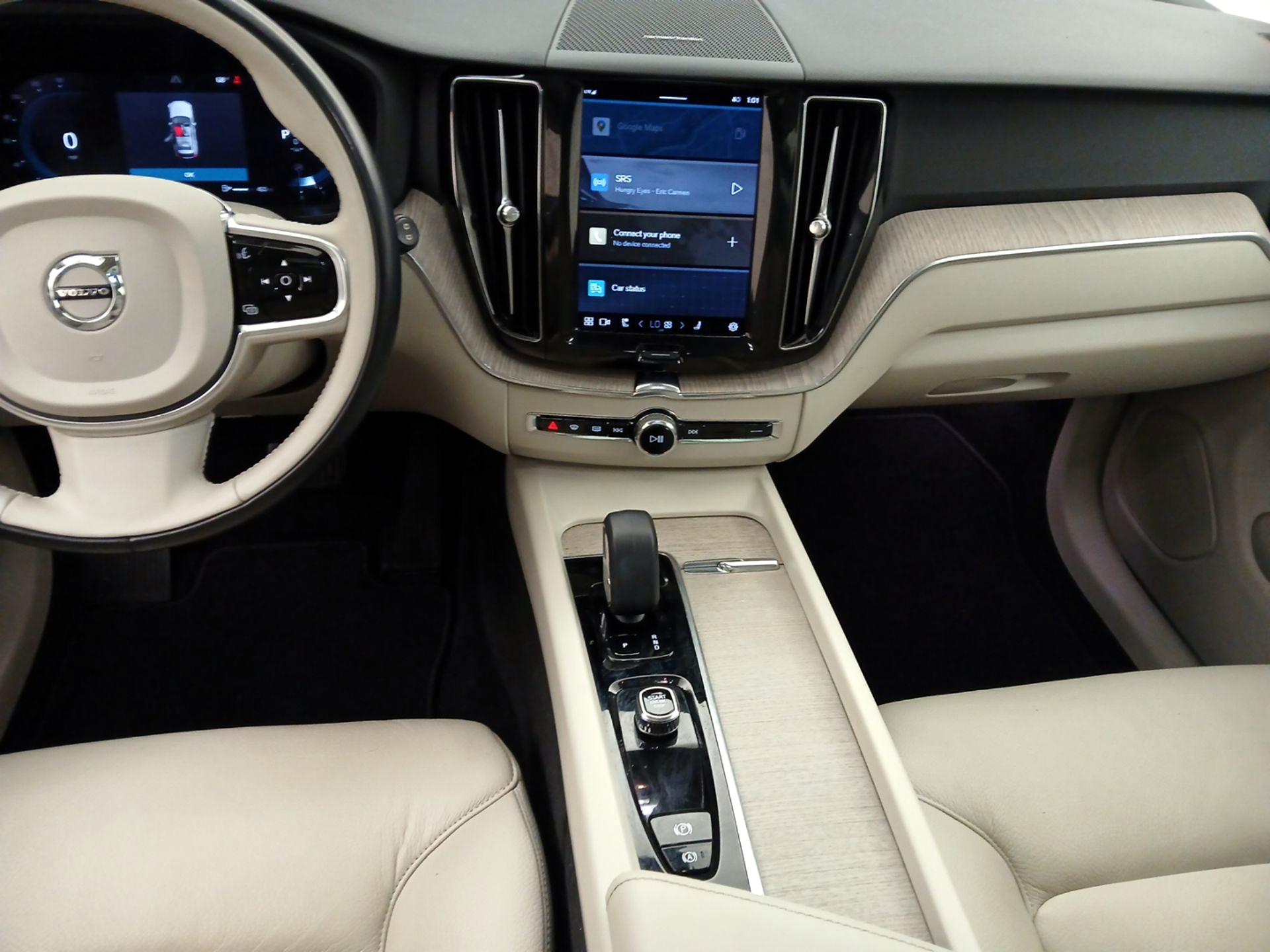 Thumbnail: 2023 Volvo XC60 - 8