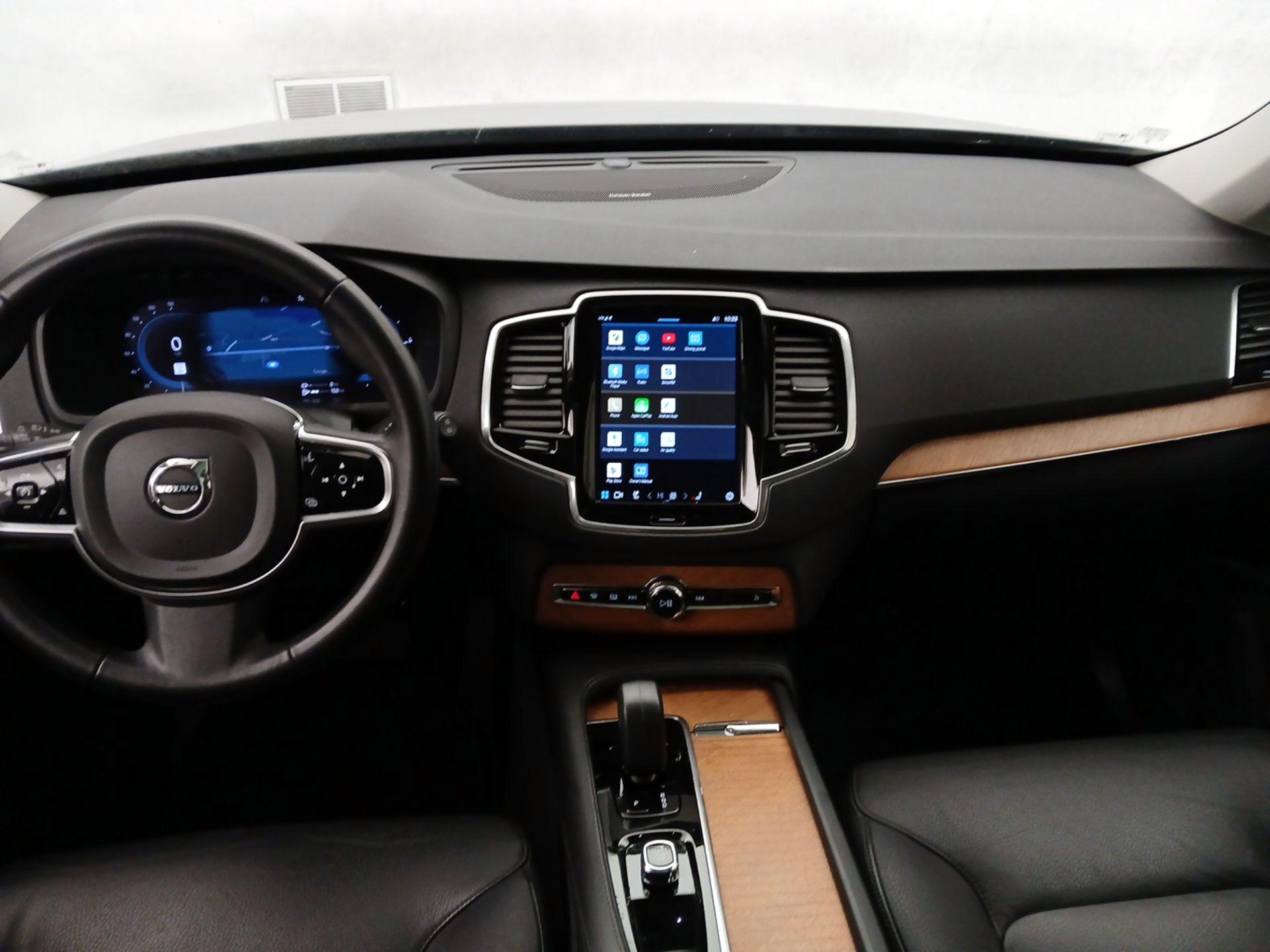 Thumbnail: 2023 Volvo XC90 - 9