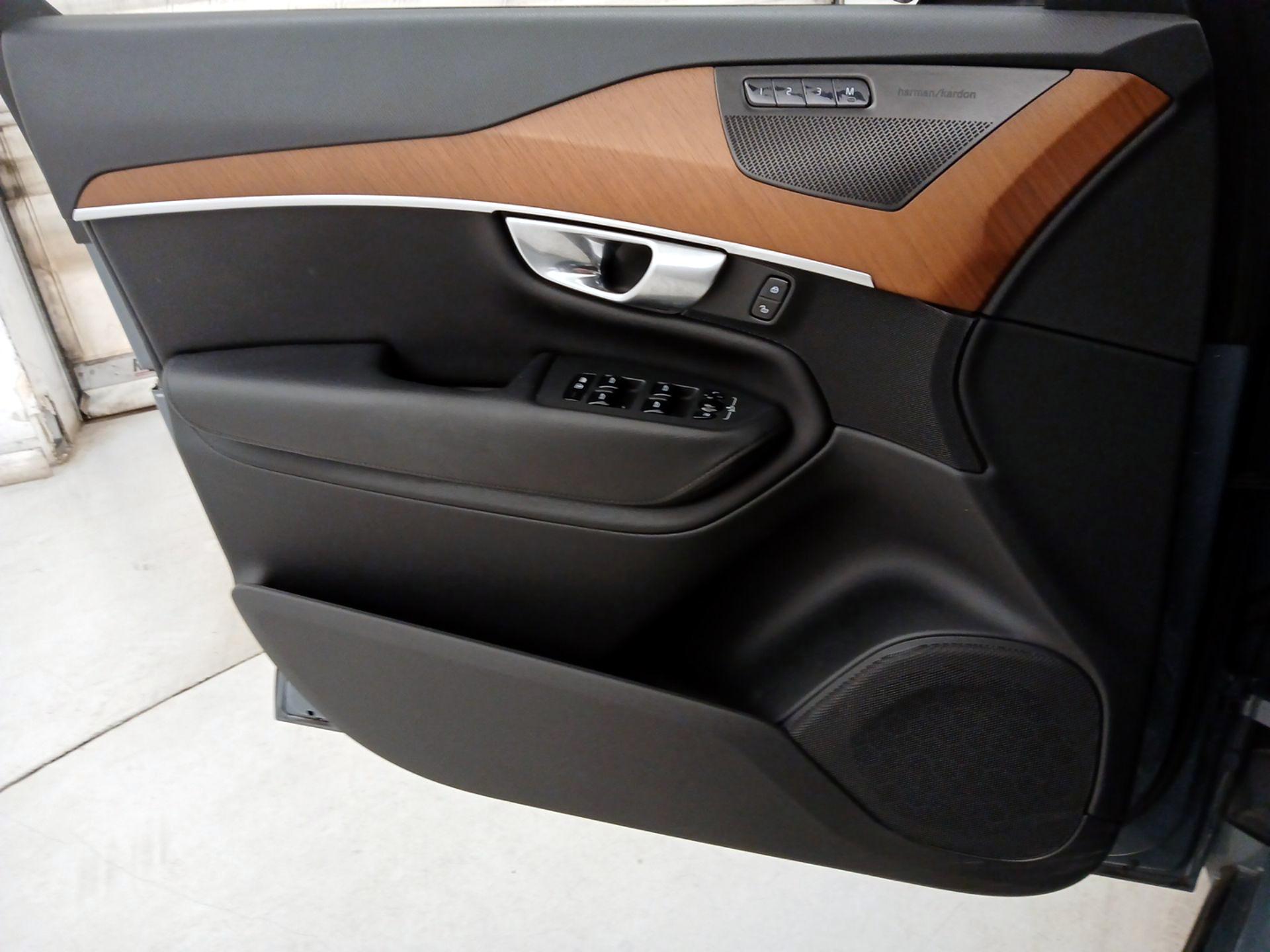 Thumbnail: 2023 Volvo XC90 - 12