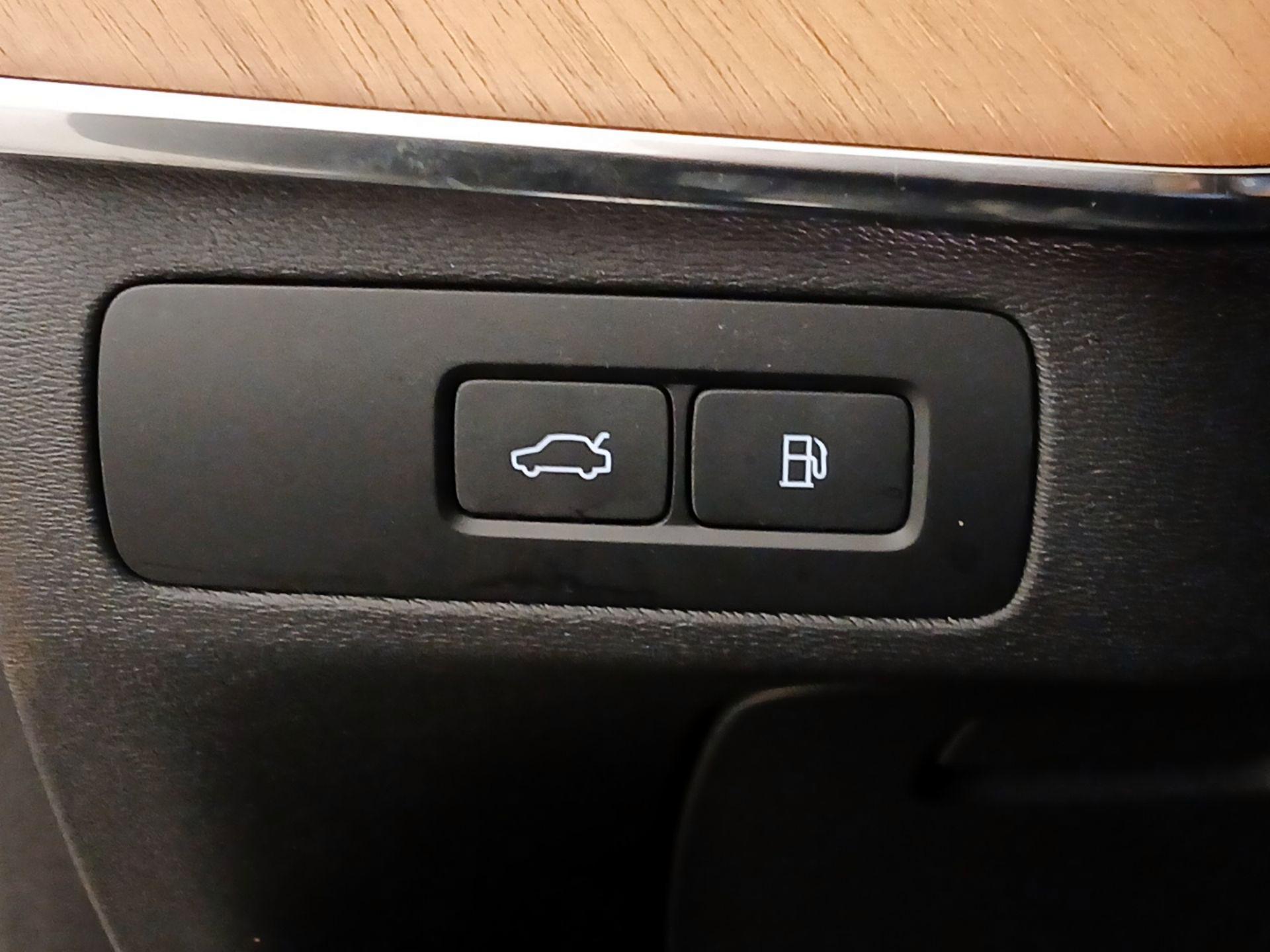 Thumbnail: 2023 Volvo XC90 - 13