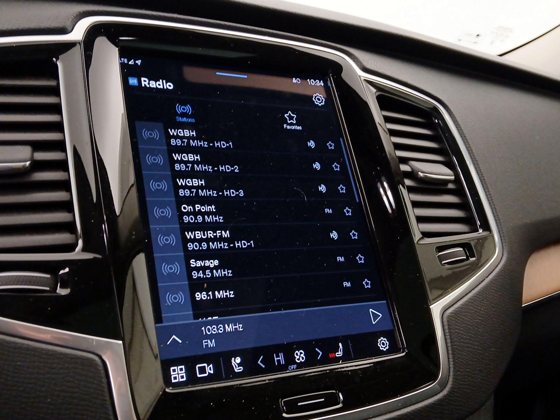 Thumbnail: 2023 Volvo XC90 - 15