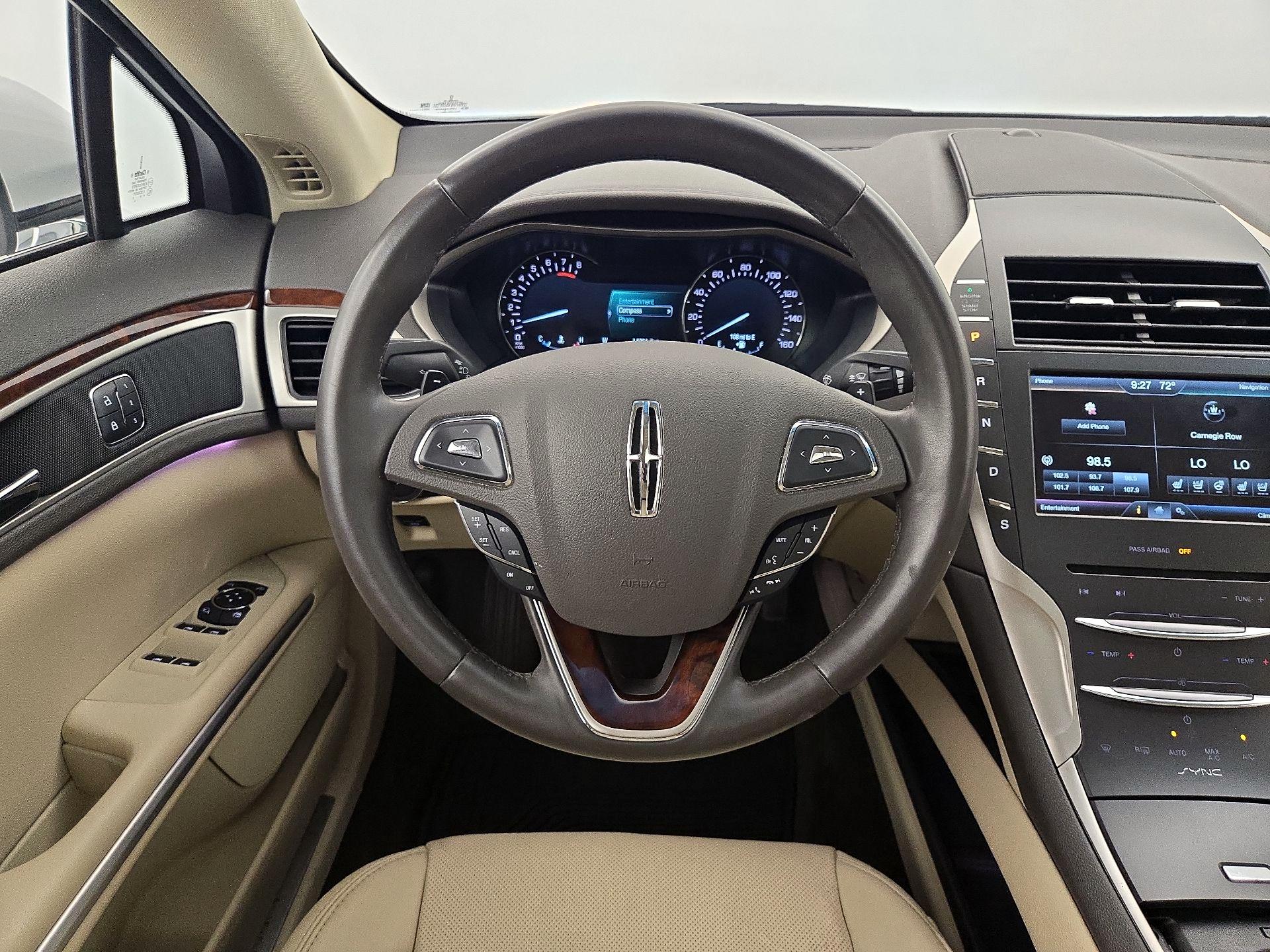 Thumbnail: 2015 Lincoln MKZ - 10